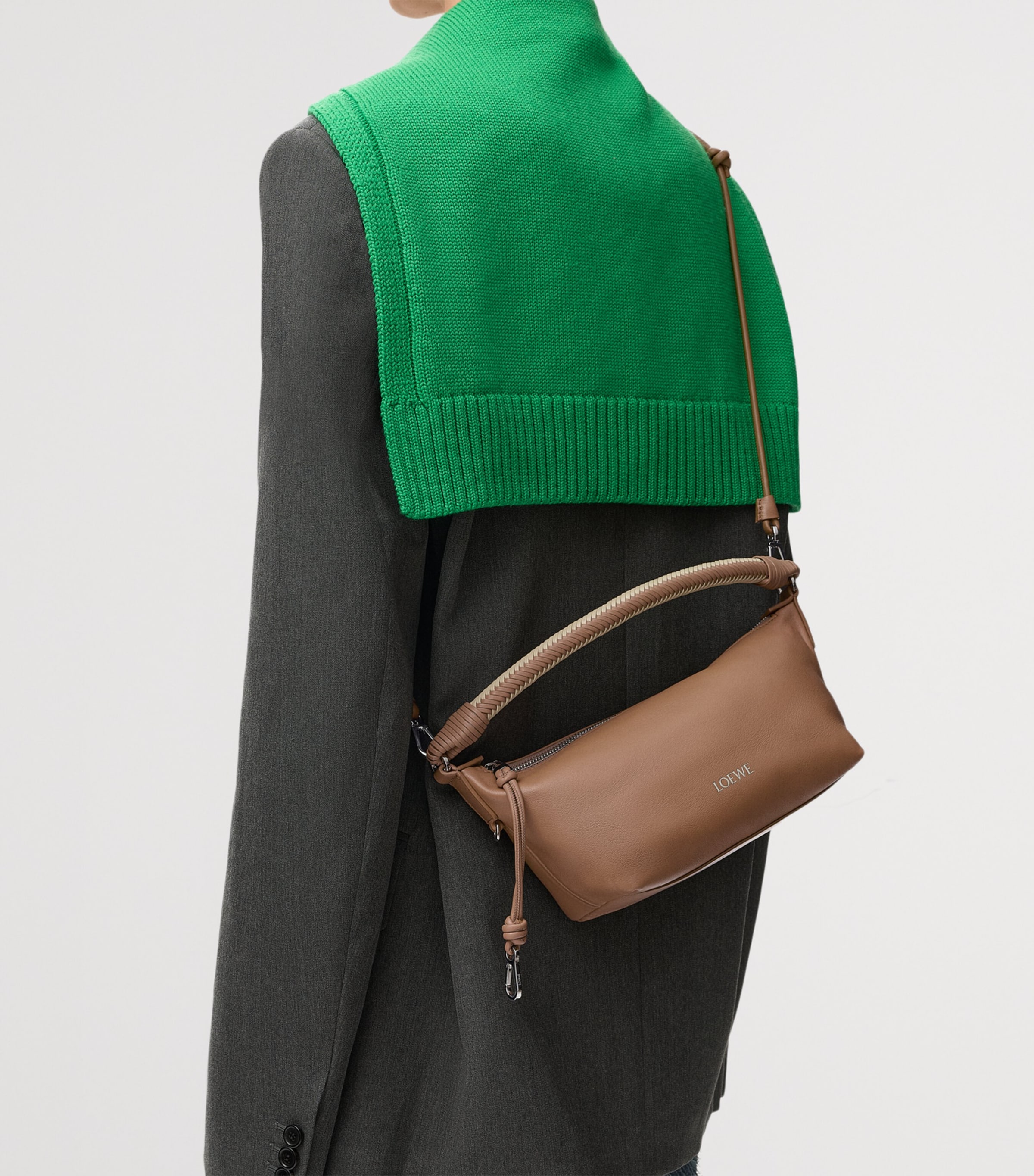 LOEWE Nappa Leather Cala Top-Handle Bag Mocha/beige Image 10