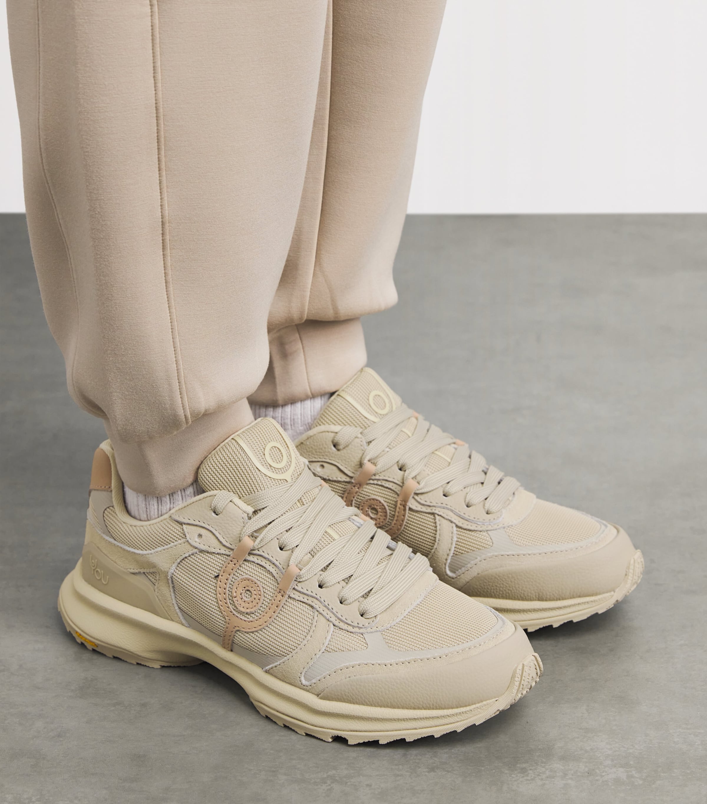 Y.O.U Womens YX 101 Origin Trainers Beige Image 2