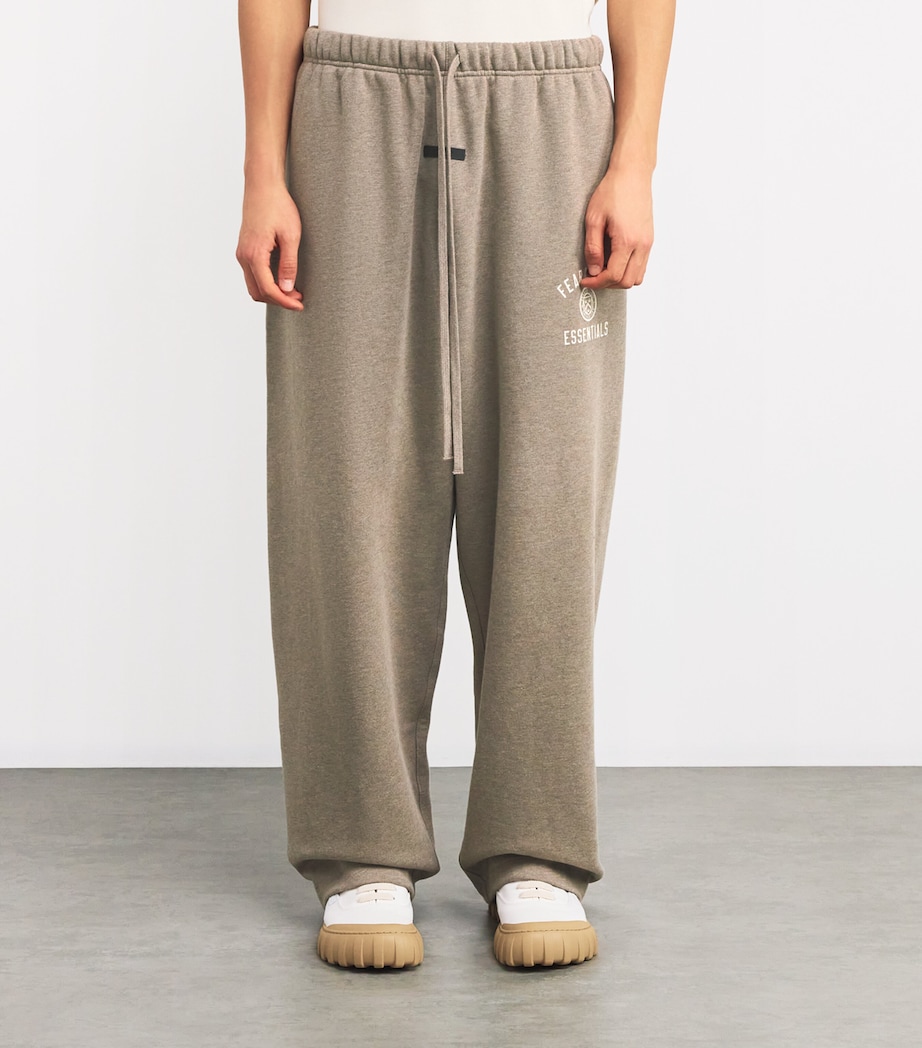 FEAR OF GOD ESSENTIALS Mens University Crest Logo Open-Cuff Sweatpants Heather Gray Image 3