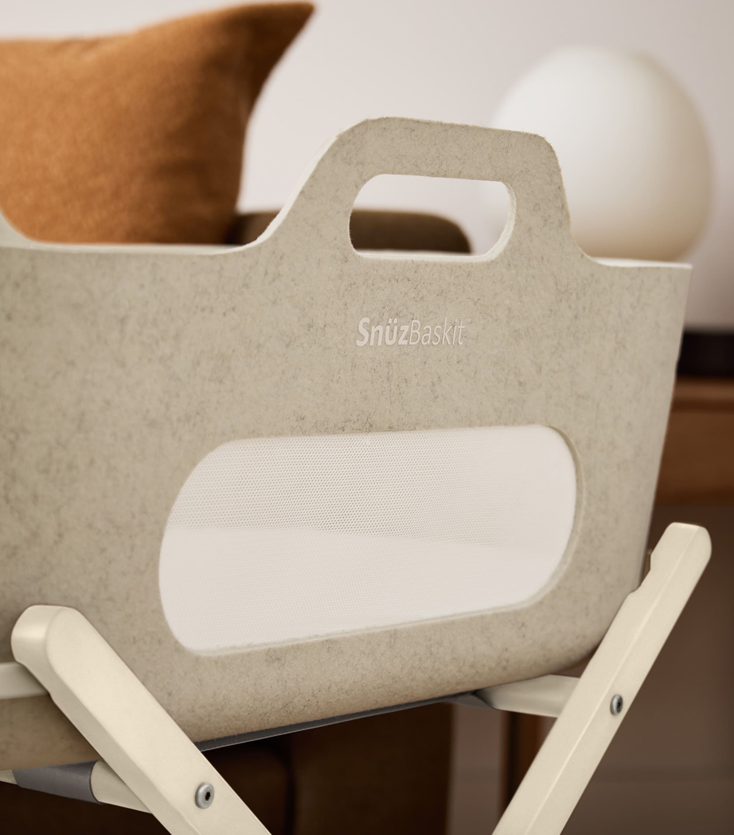 SnüzBaskit Barley Moses Basket & Cashmere Stand BARLEY&CASHMERE Image 3