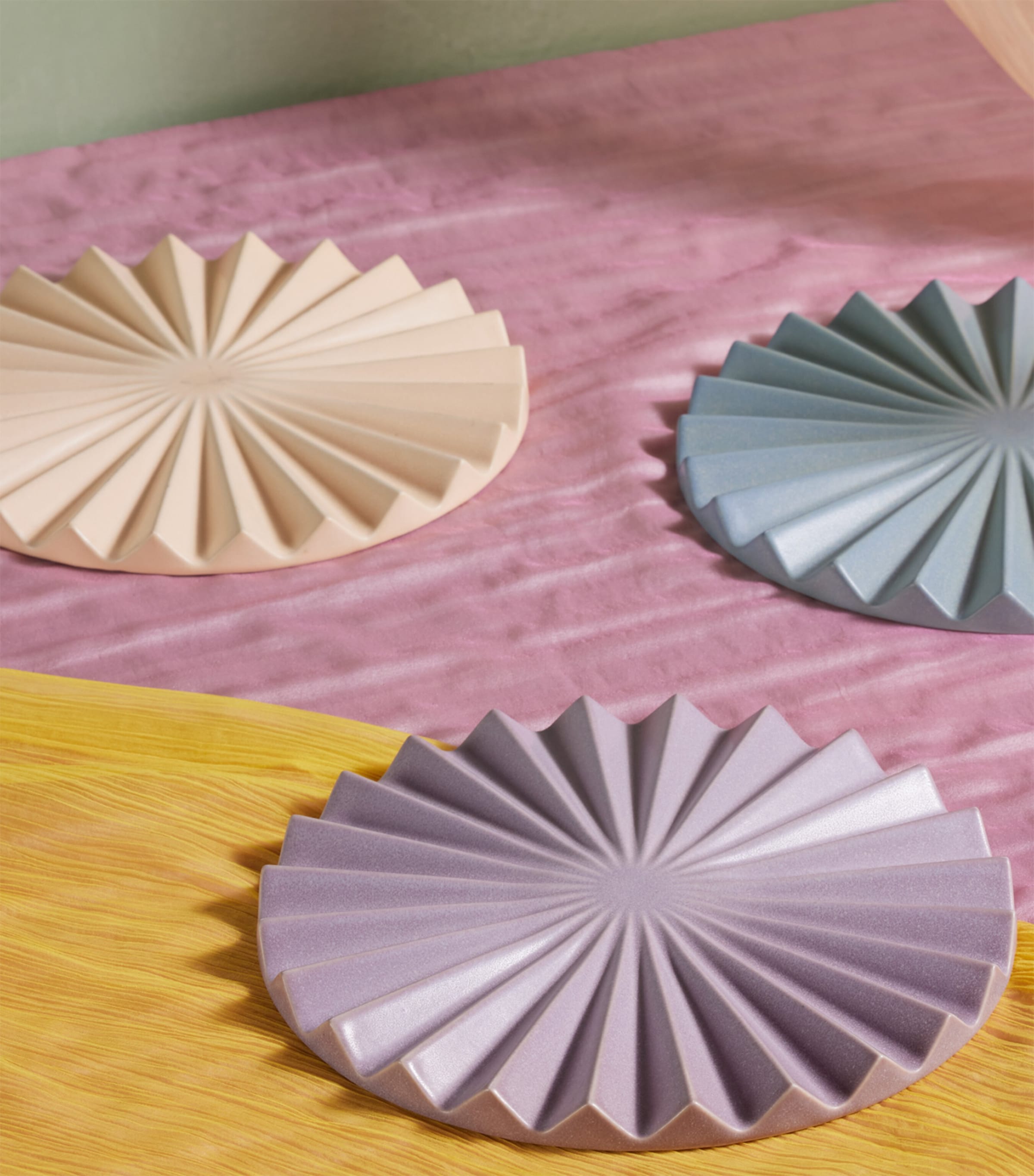 OUR PLACE Pleat Trivet (25.5cm) Blue Salt Image 3