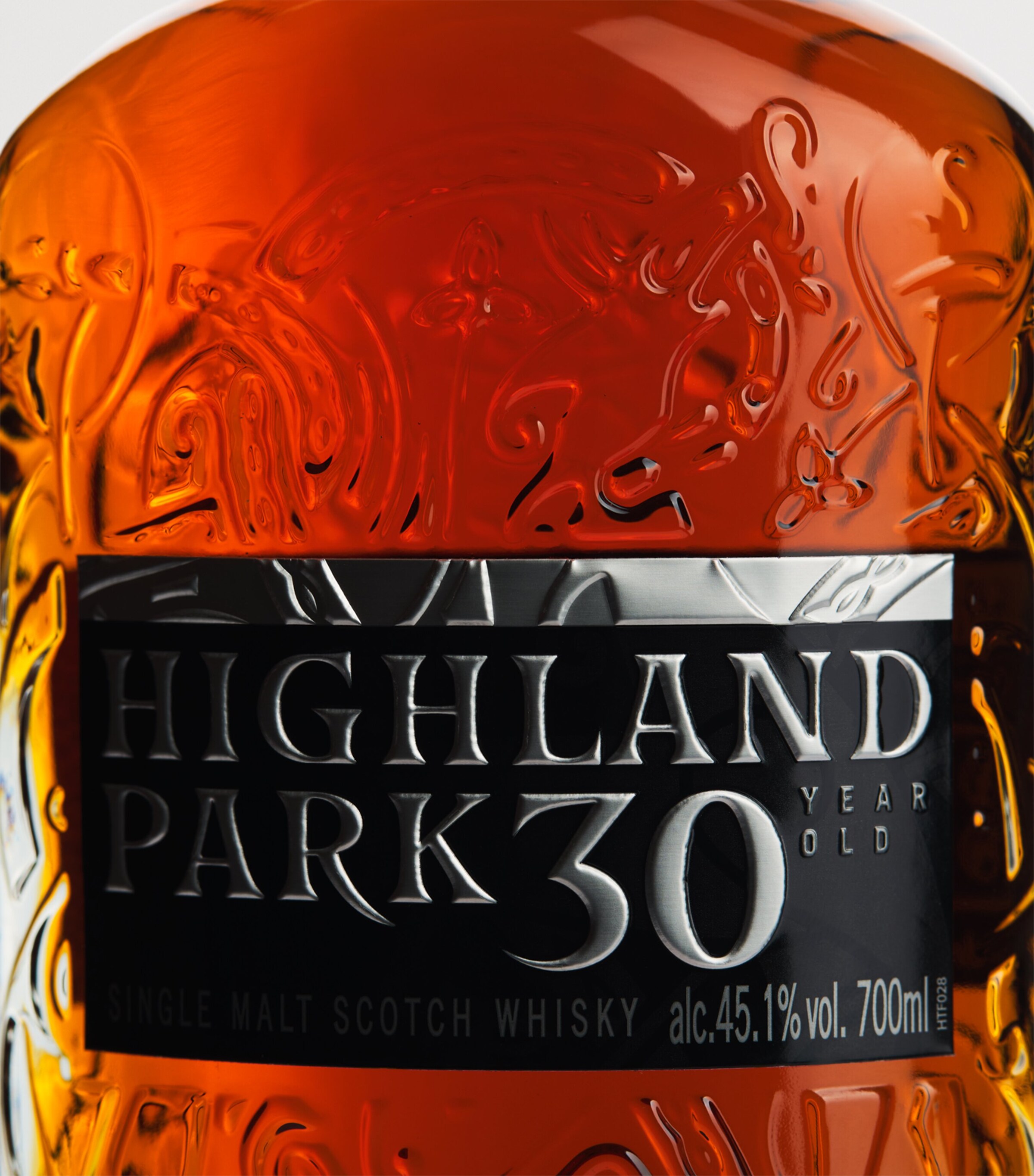 Highland Park 30-Year-Old Single Malt Scotch Whisky (70cl) Image 3