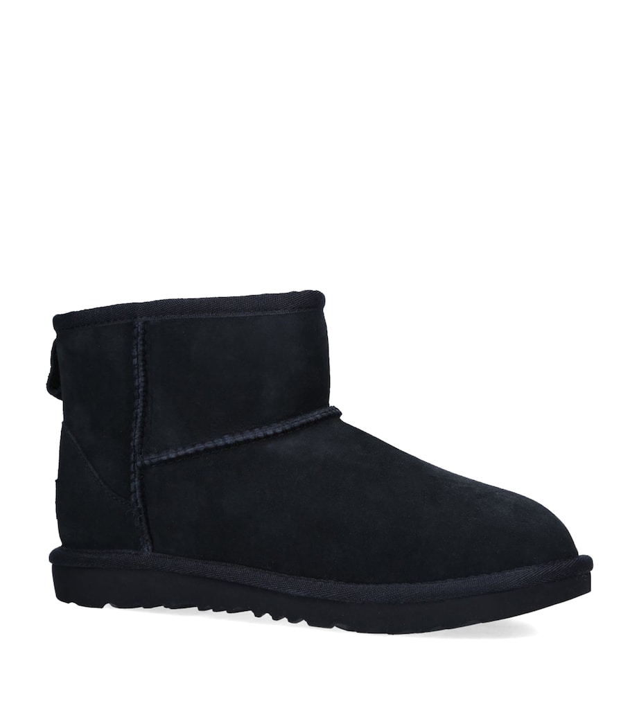 Sheepskin Classic Mini II Boots BLACK Image 3