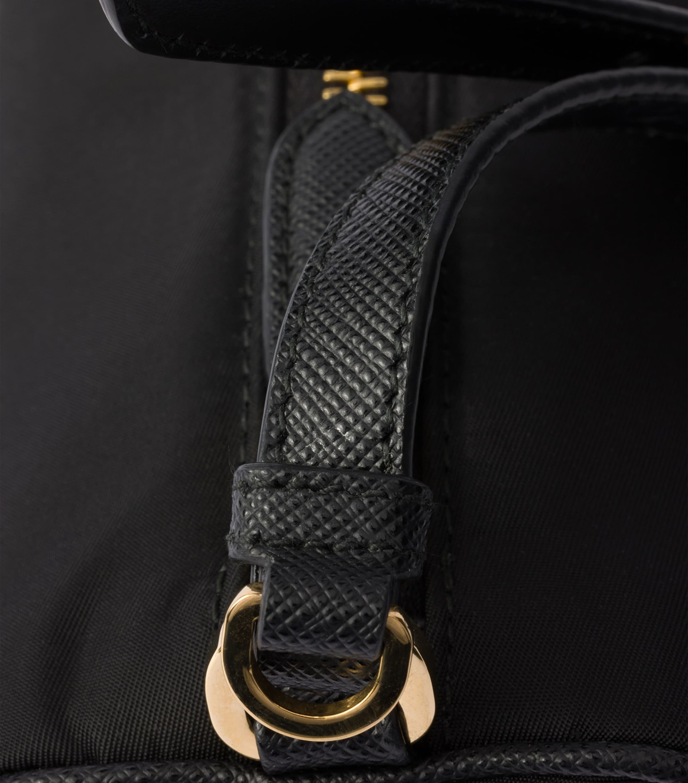 Re-Nylon Shoulder Bag F0002 Image 5