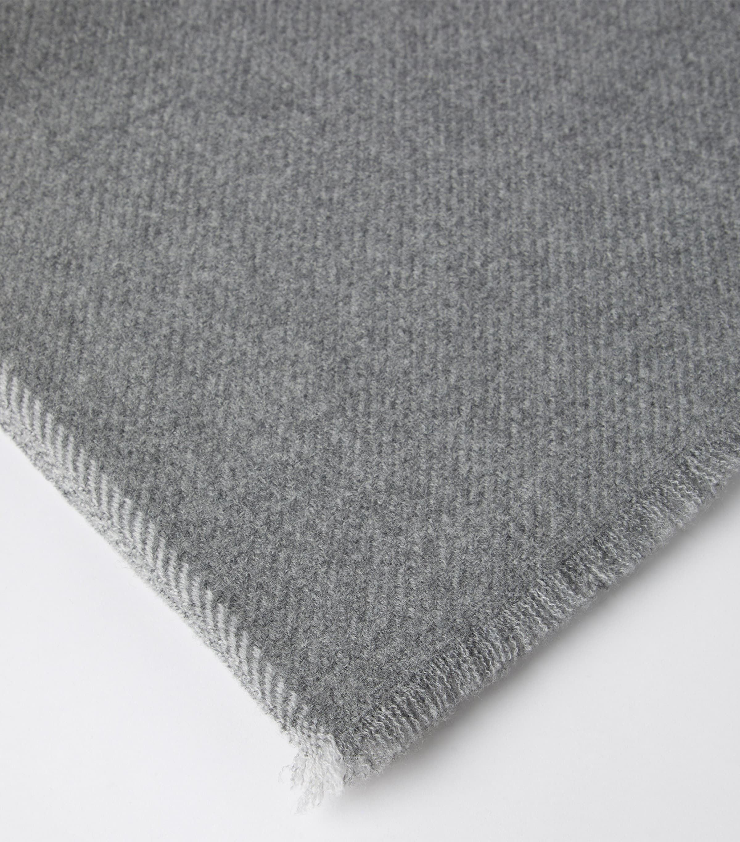 Cashmere Diagonal Scarf C078A Image 3