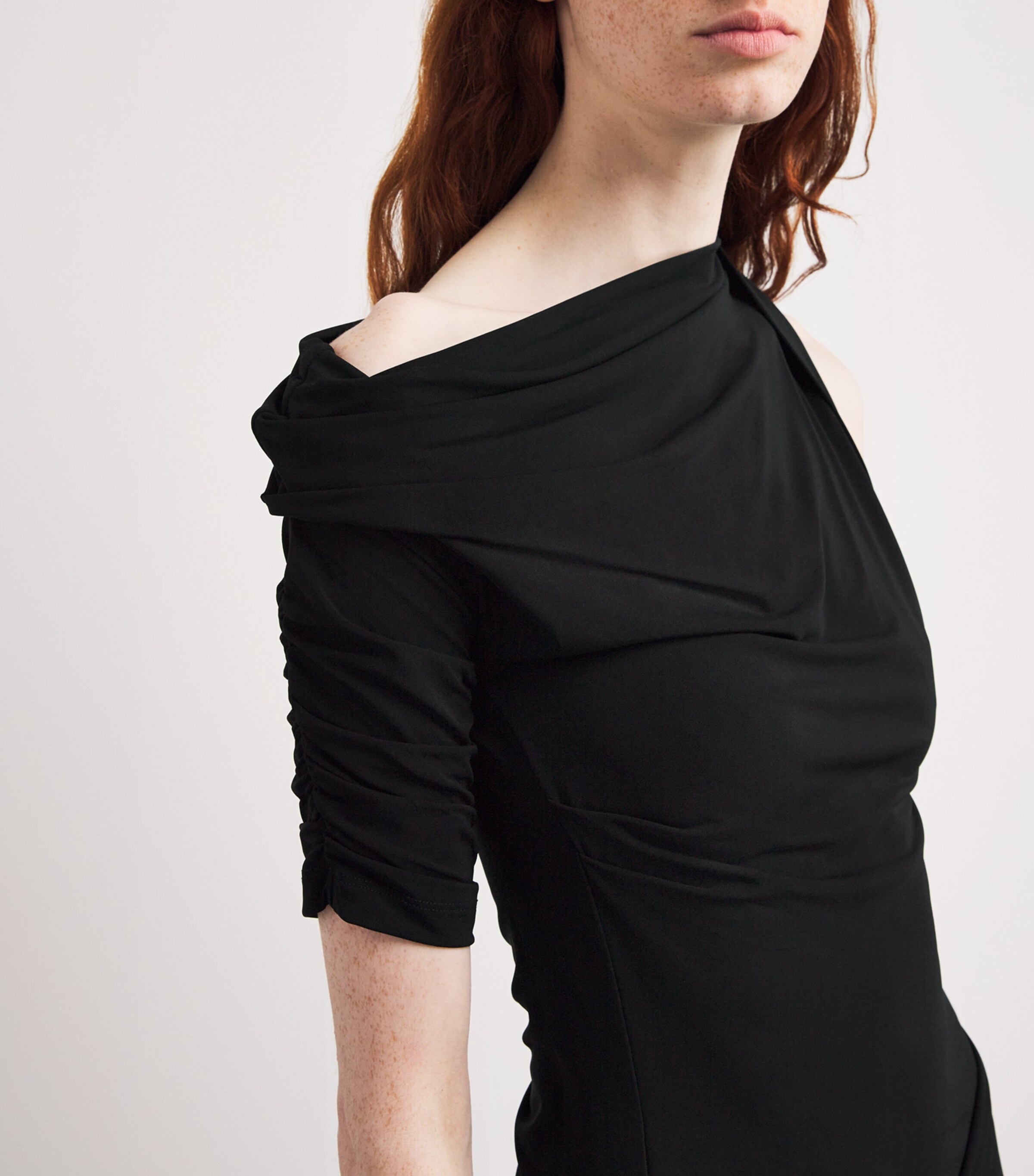 Jacquemus Womens Asymmetric The Drapeado Maxi Dress Black Image 6