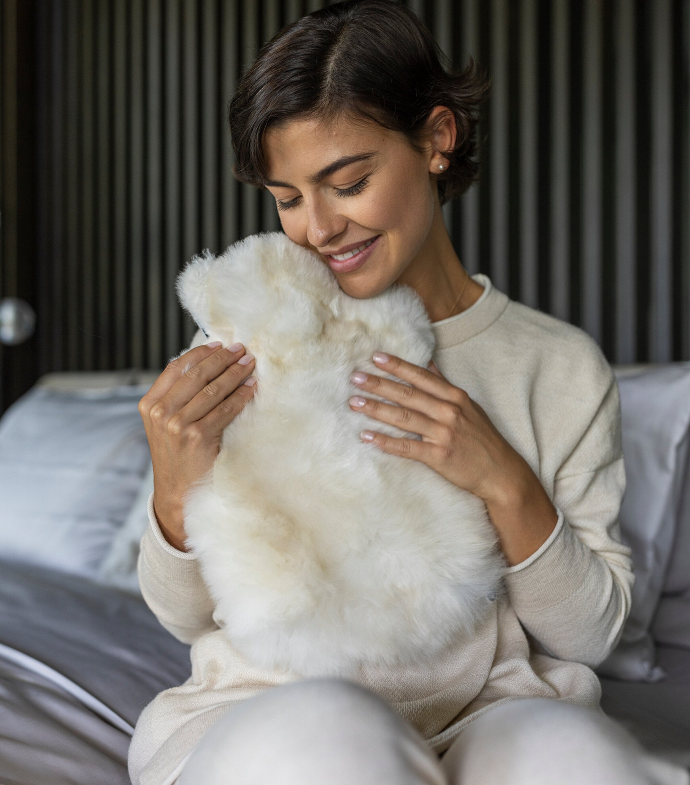 Calmo Hot Water Bottle (1.8L) OFFWHITE BEIGE Image 4