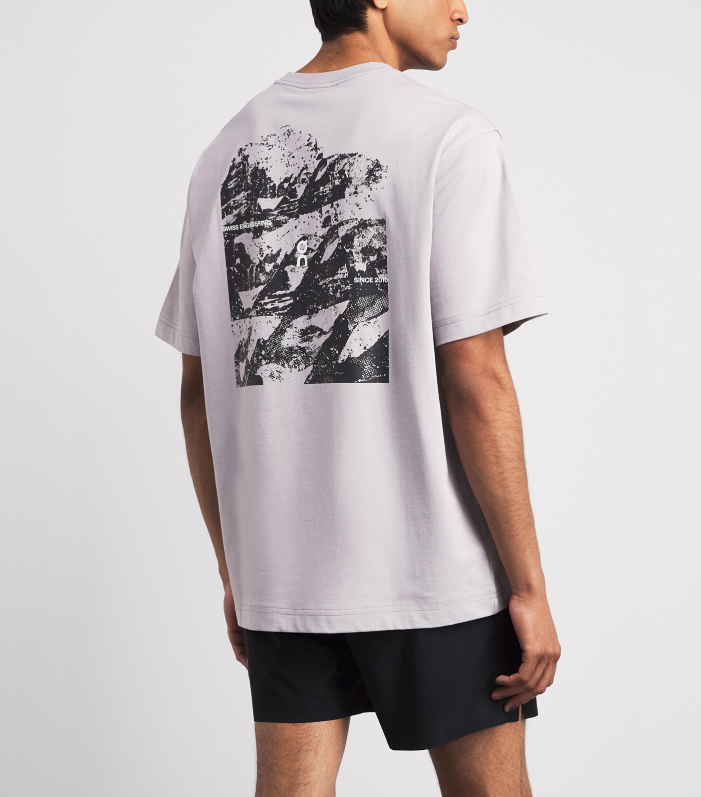 On Mens Club Collective-T Geo T-Shirt Ore Image 5