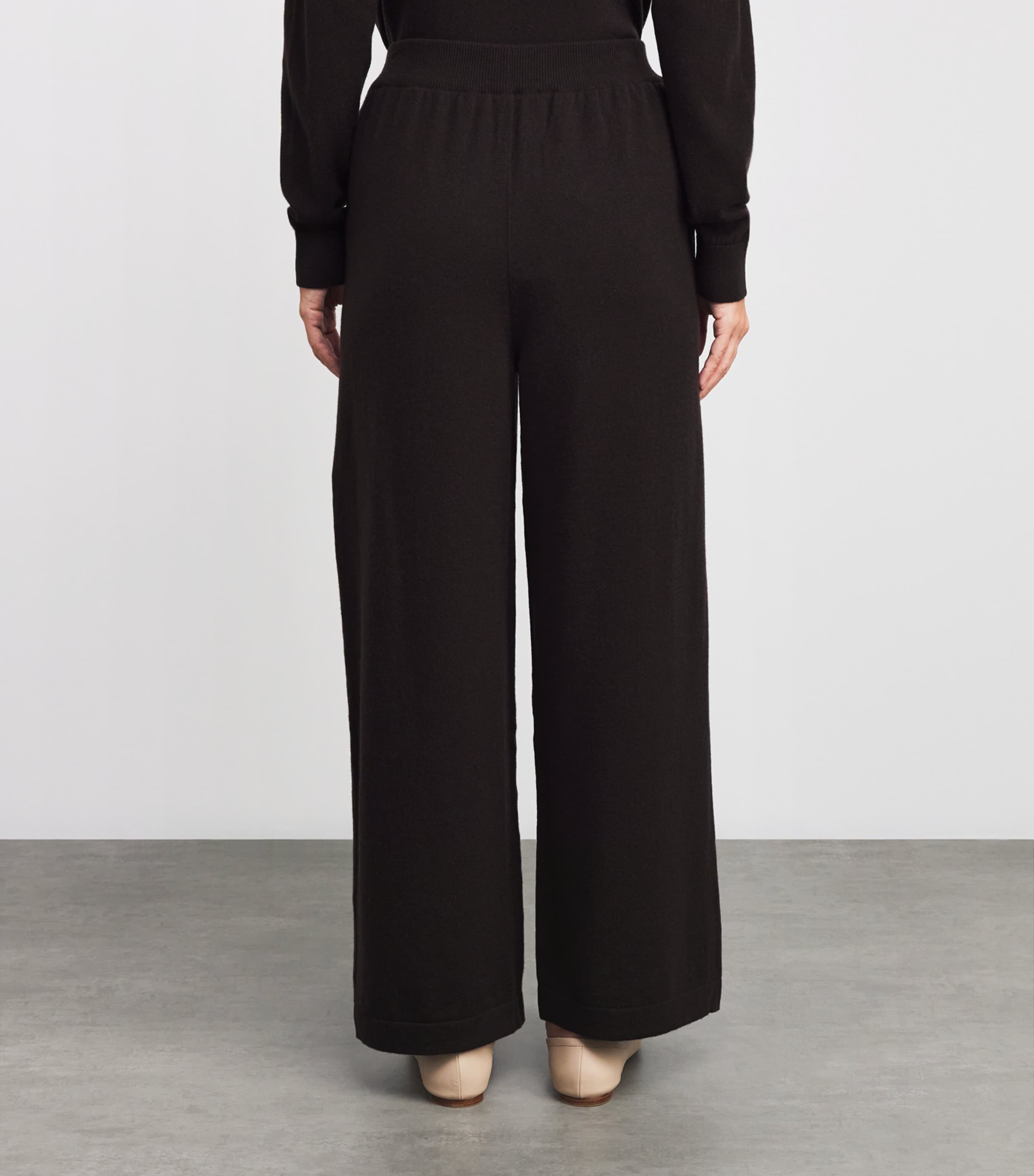 Cashmere-Blend Wide-Leg Sweatpants SB7290 MOLASSES Image 4