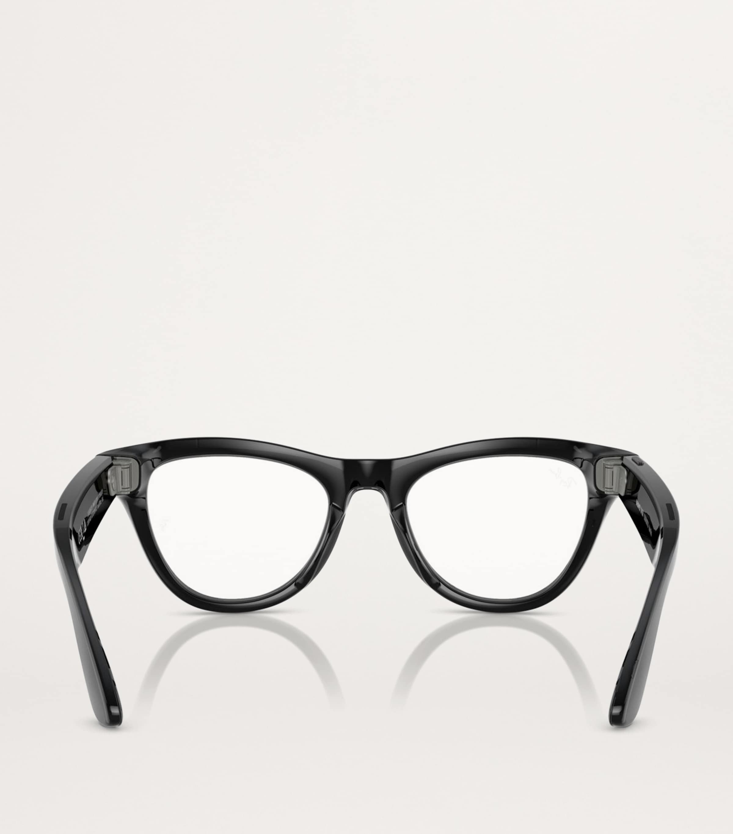 Ray-Ban x Meta Smart Skyler Glasses Image 4