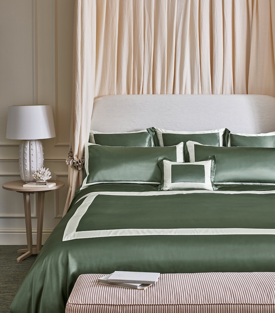 Silk Ashdown King Oxford Pillowcase (50cm x 90cm) GREEN/WHITE Image 2