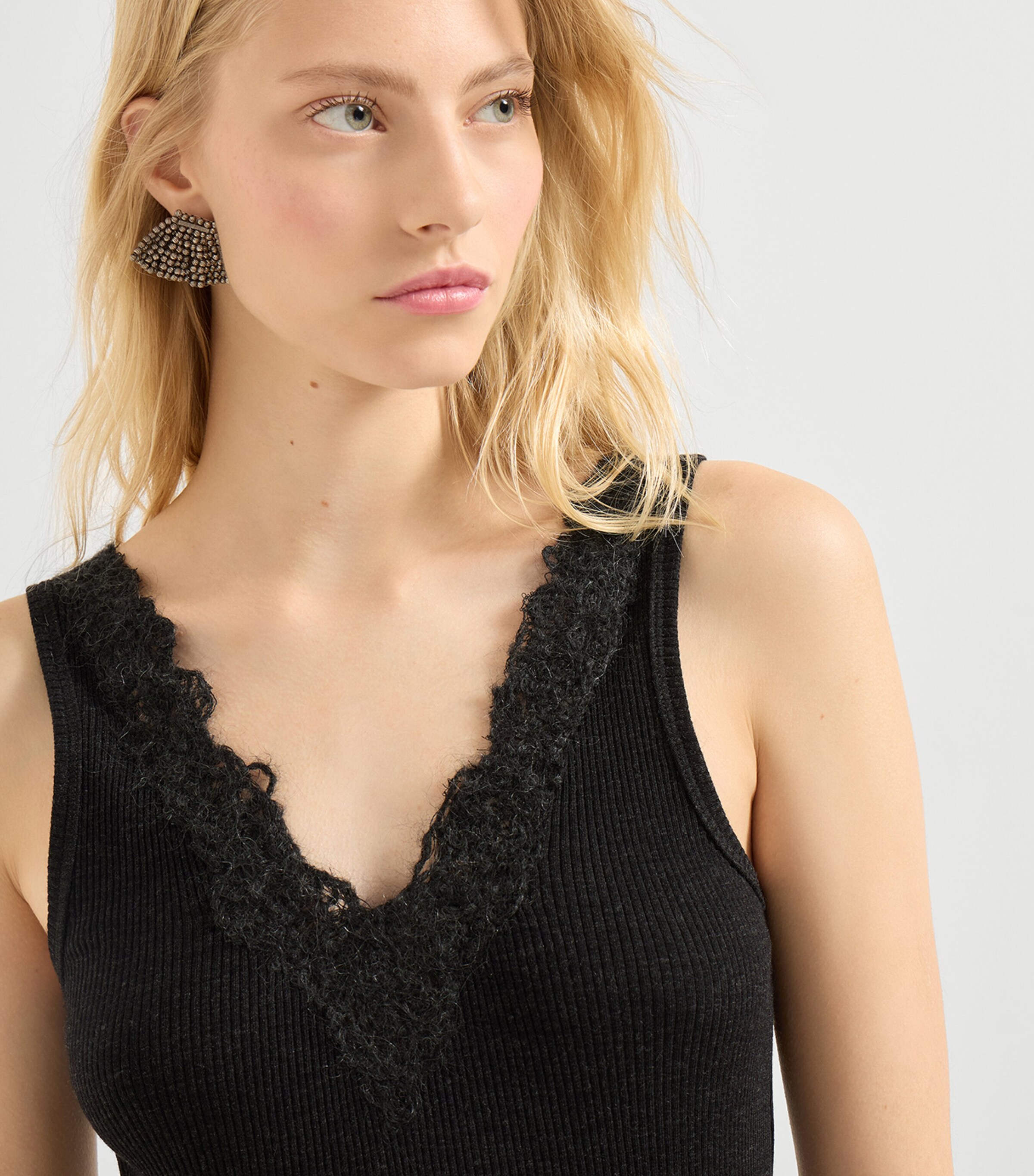 Wool Wispy Lace Tank Top C070 Image 6