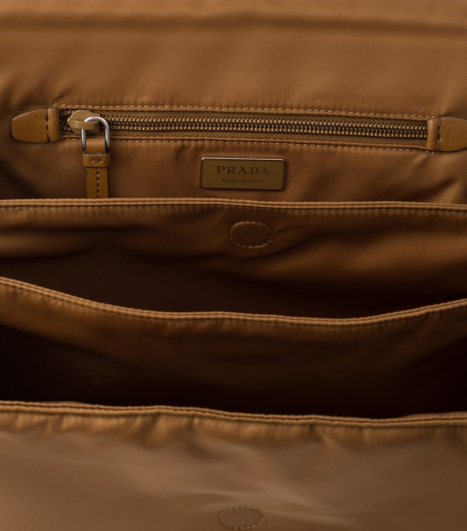 Medium Re-Nylon Traveler Cross-Body Bag F0134 Image 4