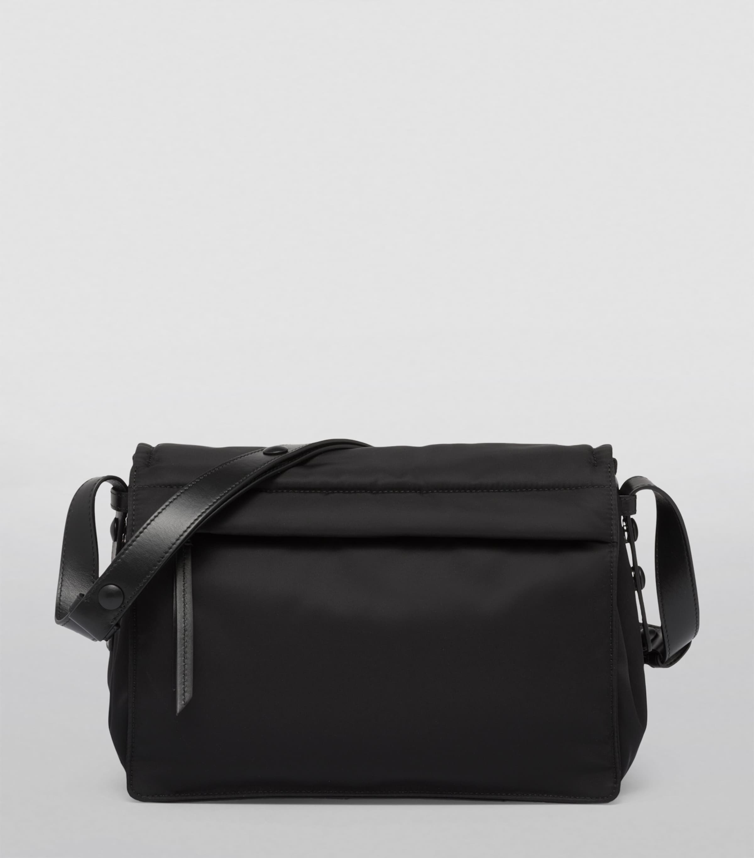 Re-Nylon Padded Shoulder Bag F0002 Image 4