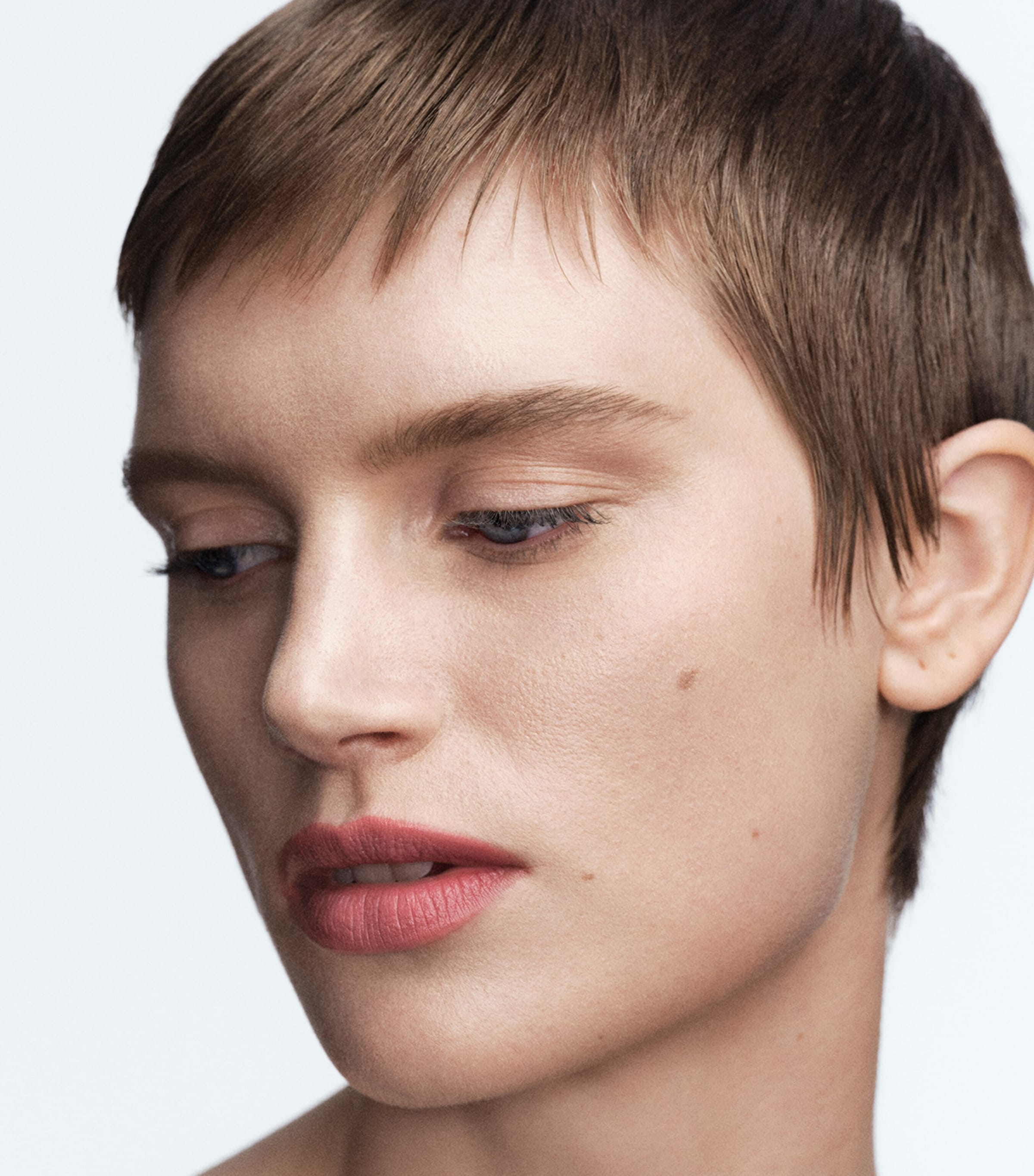 Byredo Satin Lipstick Commuter Image 3