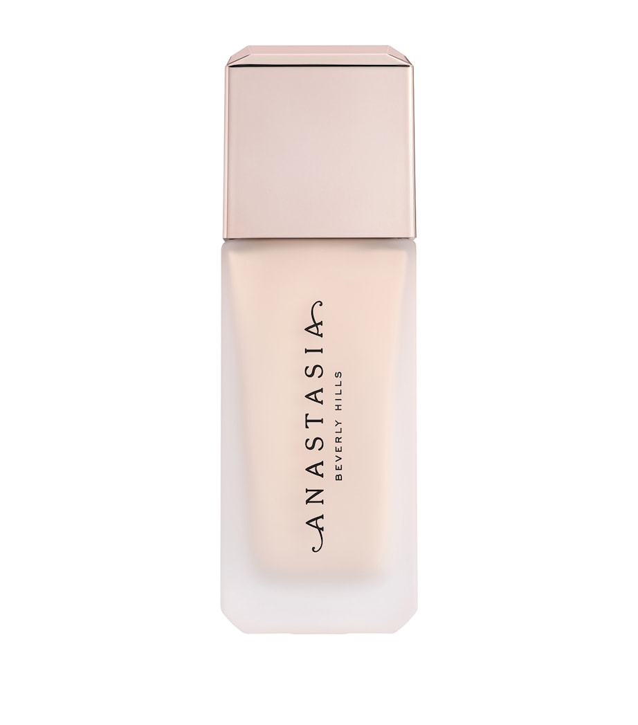 Impeccable Blurring Second-Skin Matte Foundation SHADE 1 00N Image 1