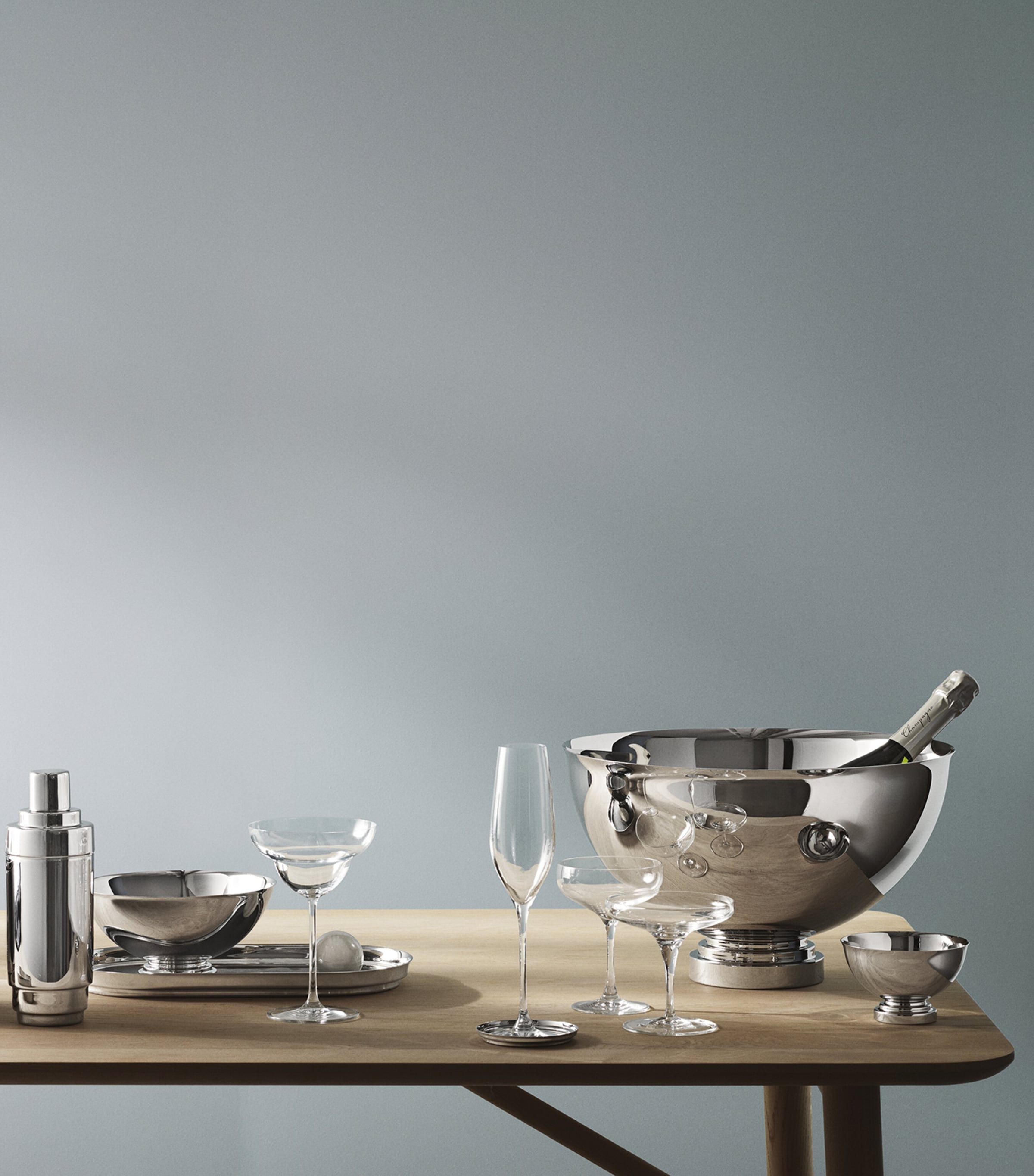 Manhattan Cocktail Shaker SILVER Image 3