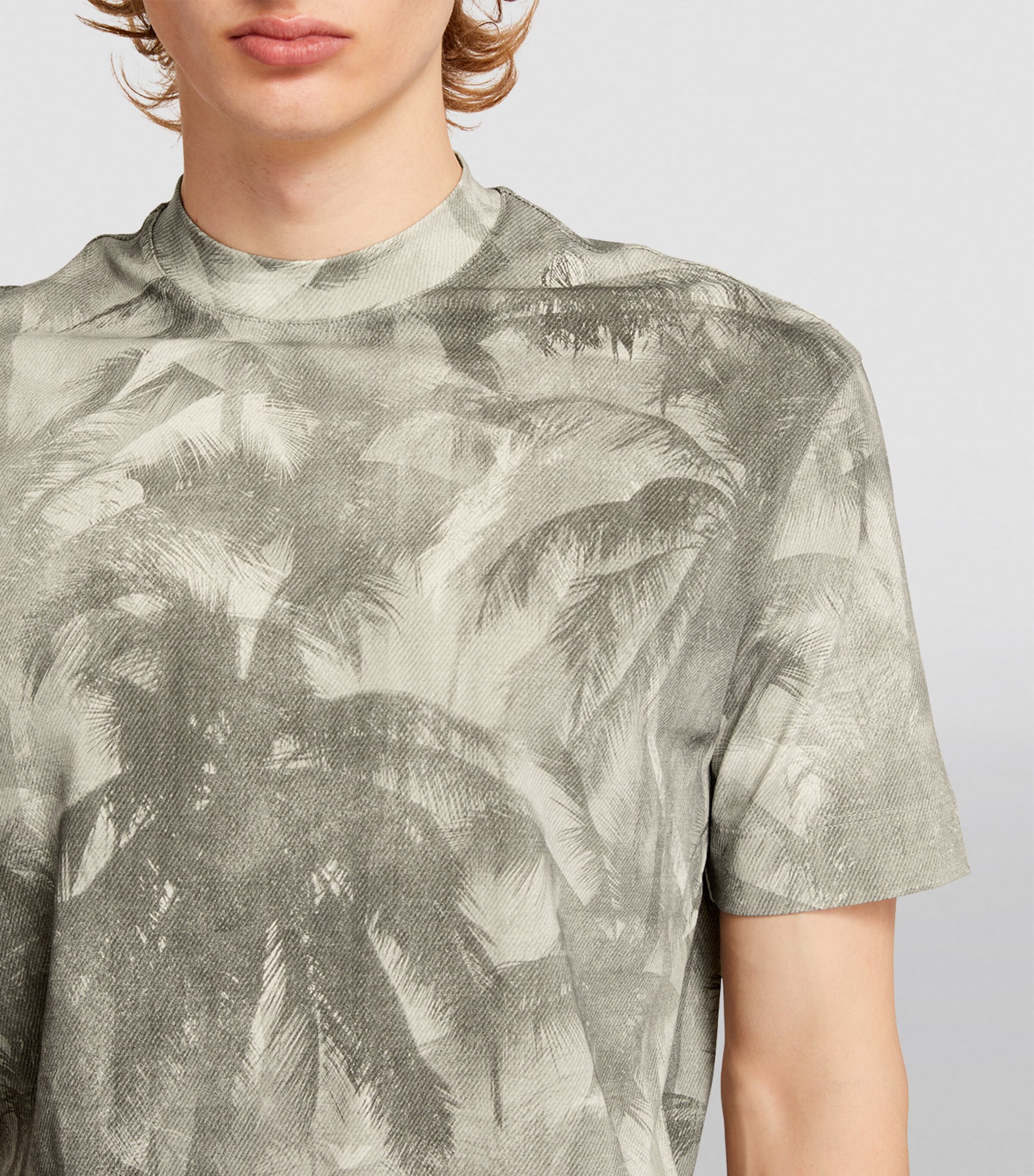EMPORIO ARMANI 植物モチーフ Tシャツ XL Emporio Armani Tree Print T-Shirt | Harrods HK