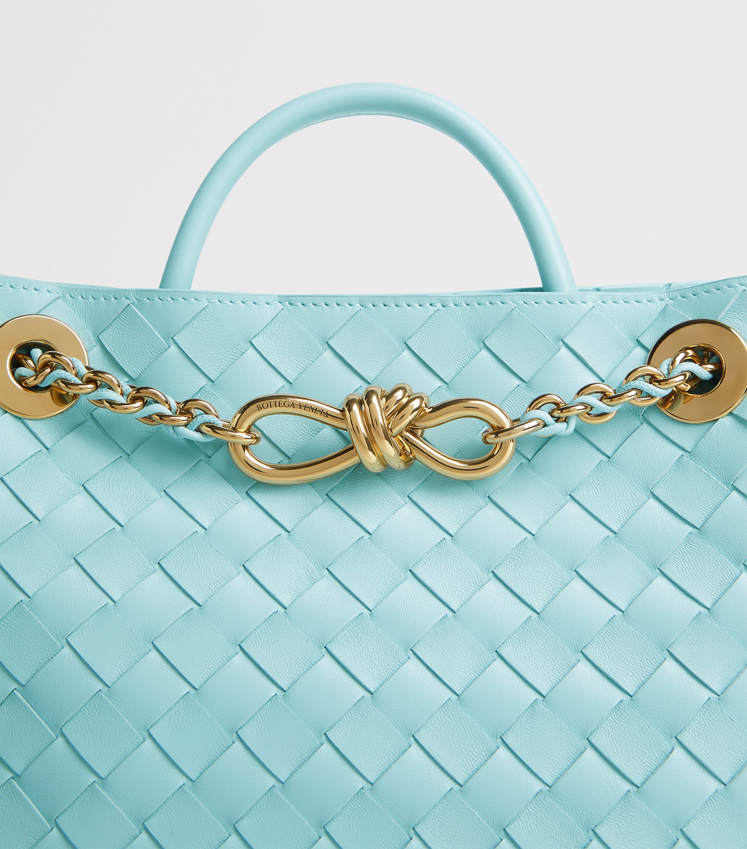 新作【Bottega Veneta】Andiamo スモール トップハンドルバッグ BOTTEGA VENETA Andiamo Parachute イントレチャートレザー