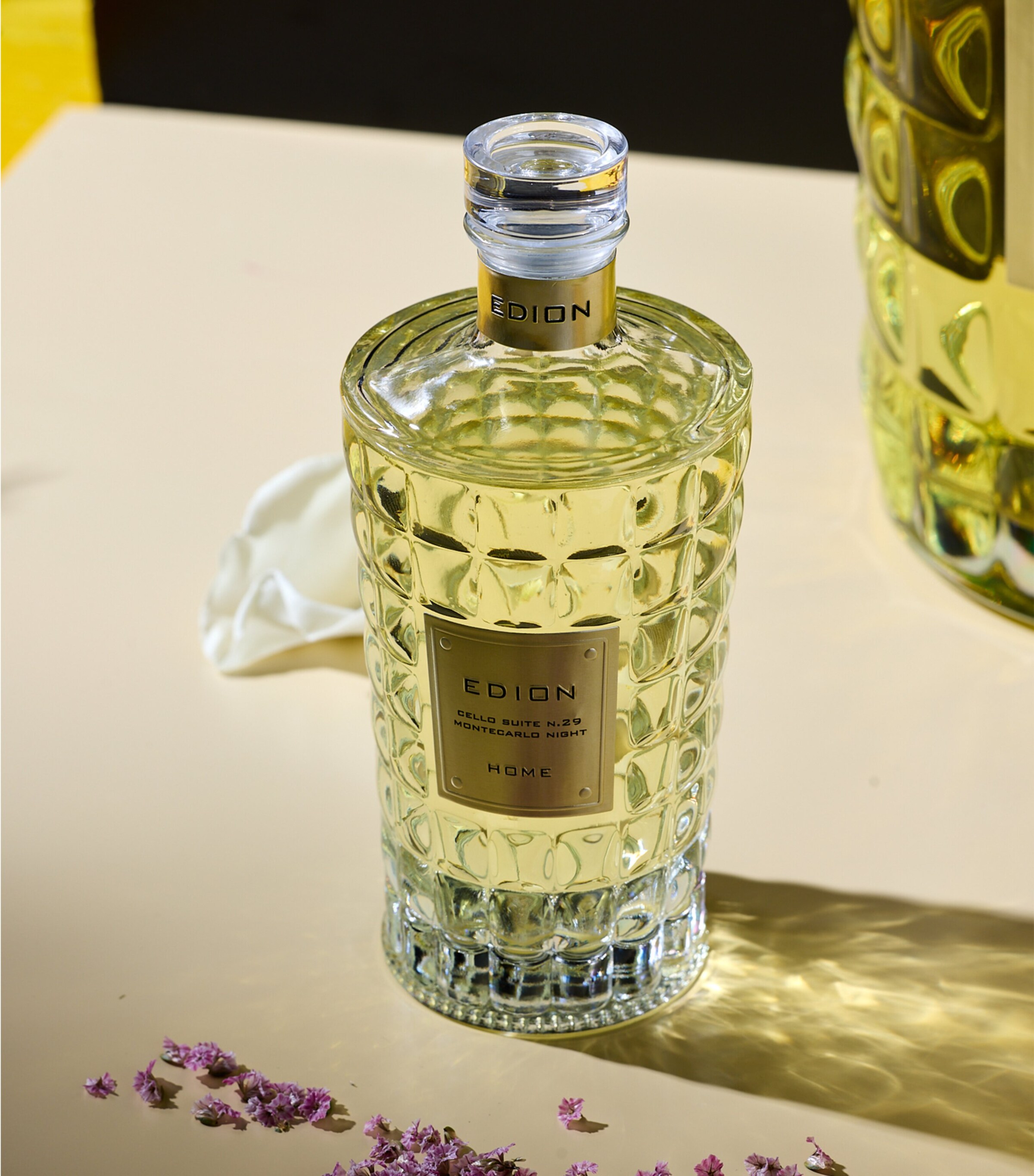 No.29 Cello Suite Montecarlo Night Diffuser (300ml) CLEAR Image 3