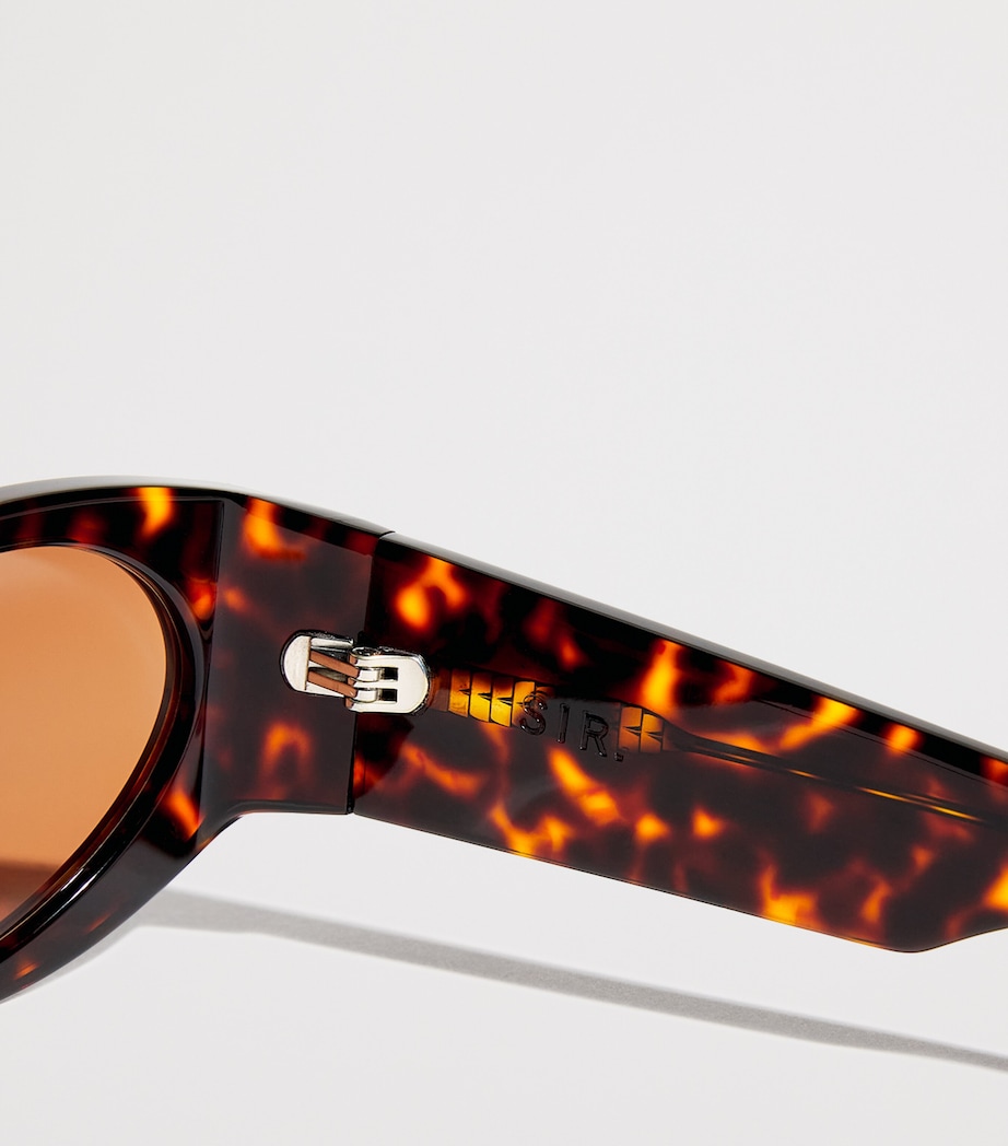 SIR. The Classic Sunglasses Tortoiseshell Image 5
