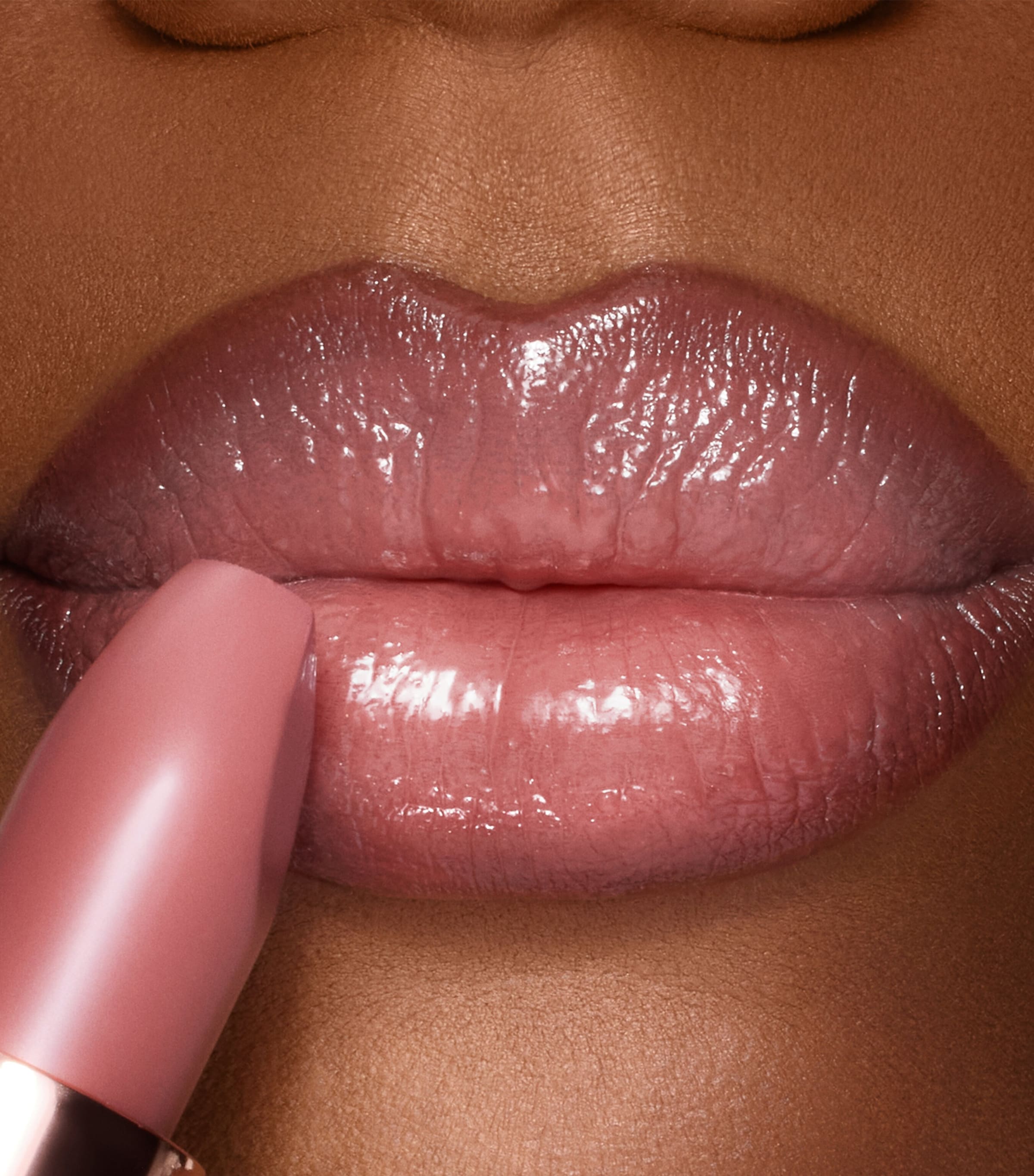 Charlotte Tilbury Matte Revolution Lipstick Naughty Talk Image 4