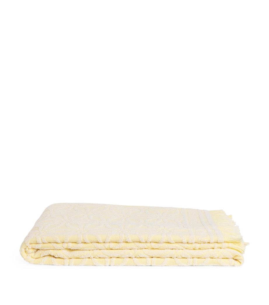 Jacquard Flowers Towel (180cm x 100cm) YELLOW/CREAM Image 1