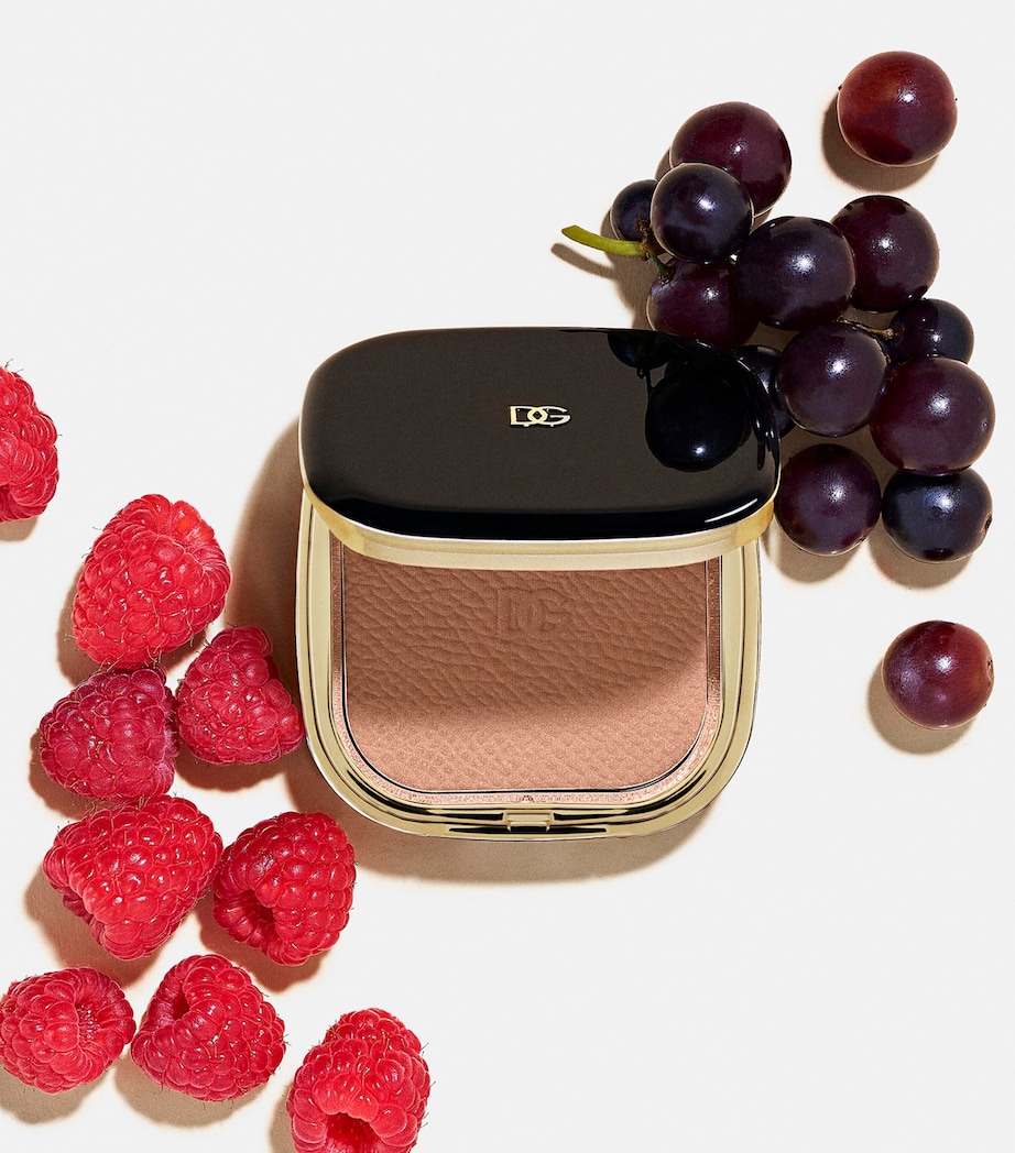 Face & Eyes Match Lasting Bronzer and Eyeshadow Powder 03 MEDIUM Image 4