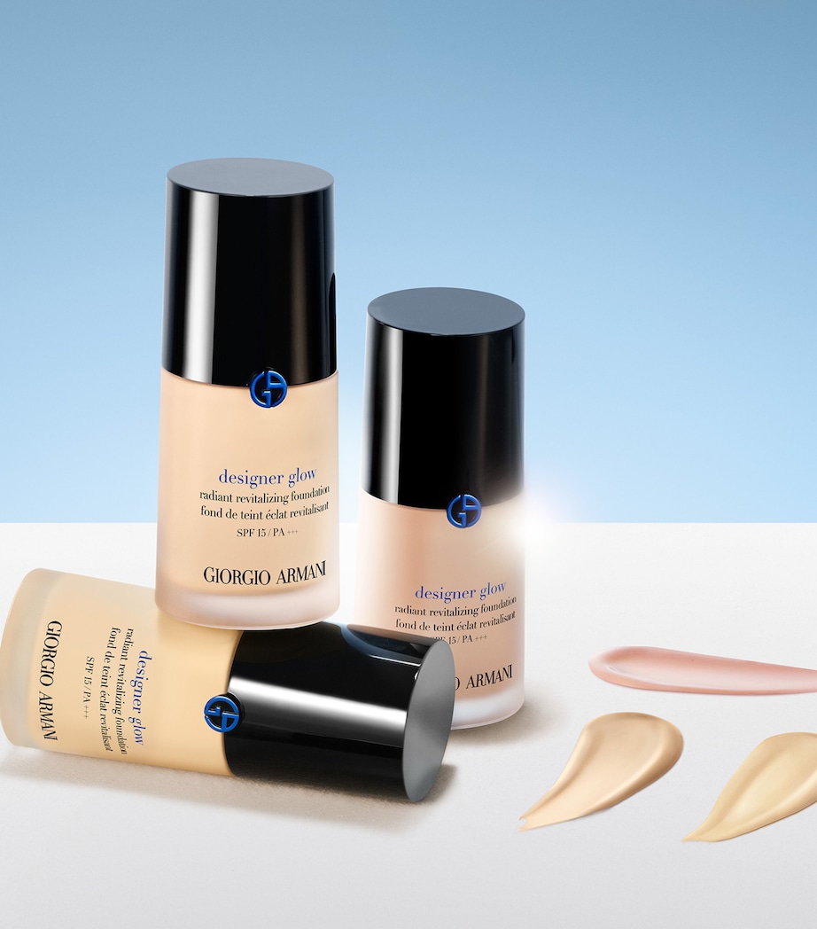 Designer Glow Foundation 1.5 Image 3