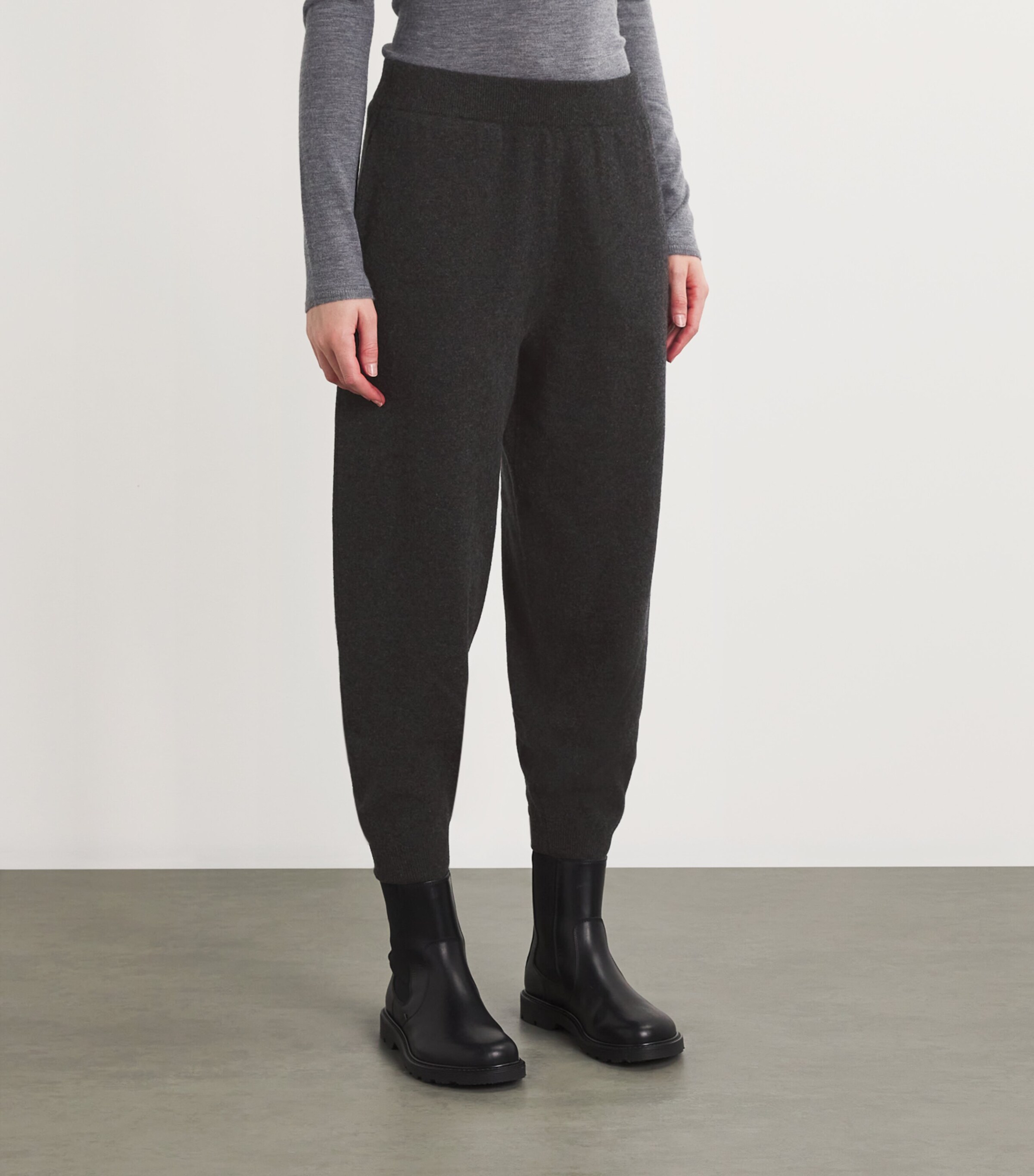 FRAME Womens Cashmere-Blend Travel Trousers Charcoal Heather Image 3