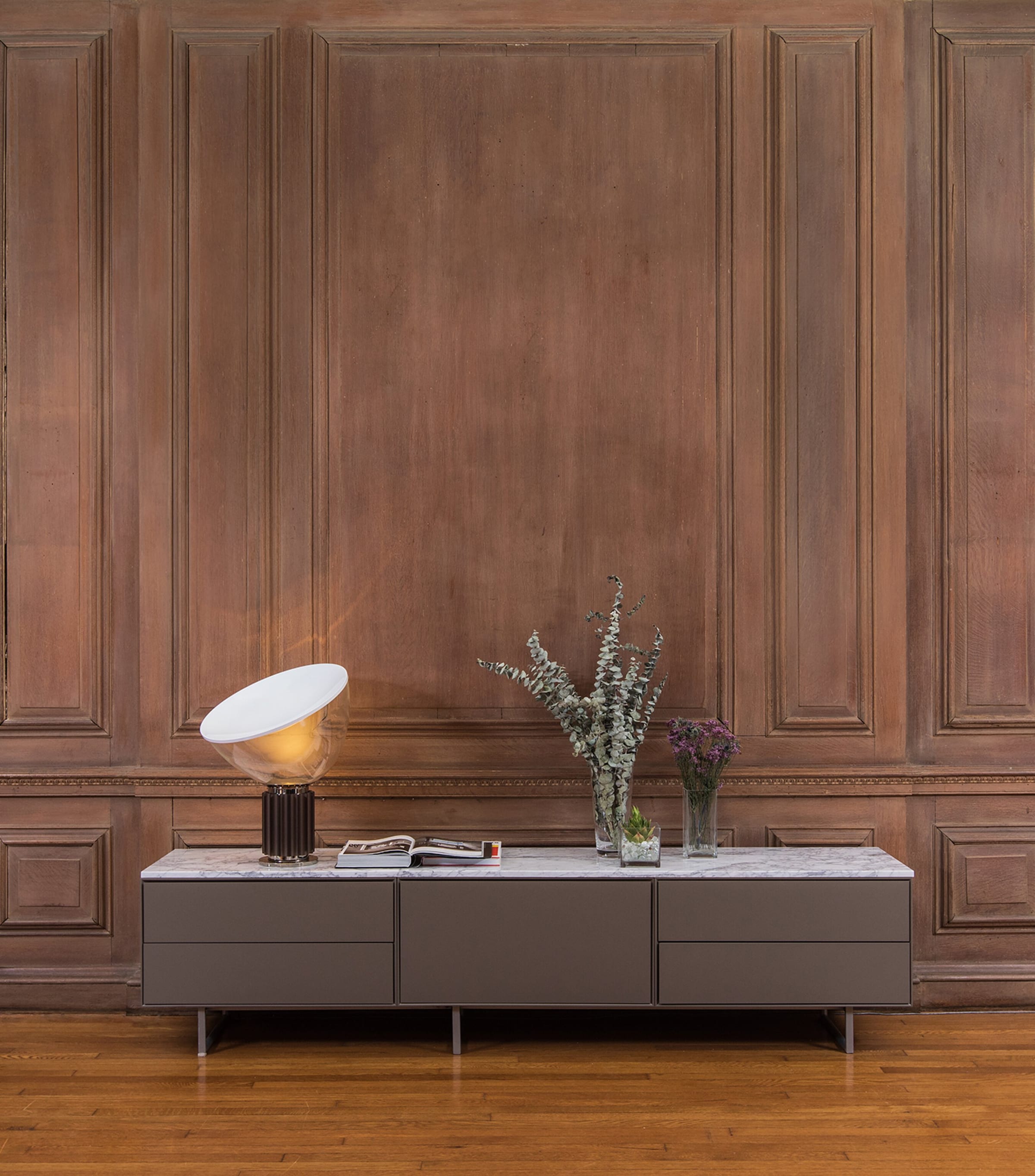 Small Taccia Table Lamp BRASS/BLACK Image 3