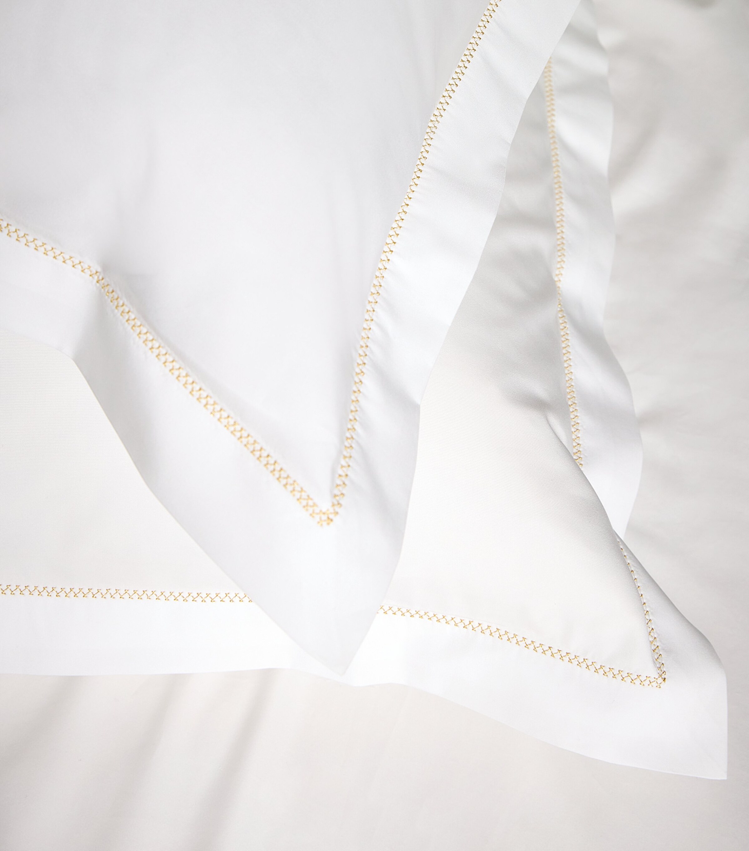 Ivy King Duvet Cover (230cm x 220cm) GOLD Image 6