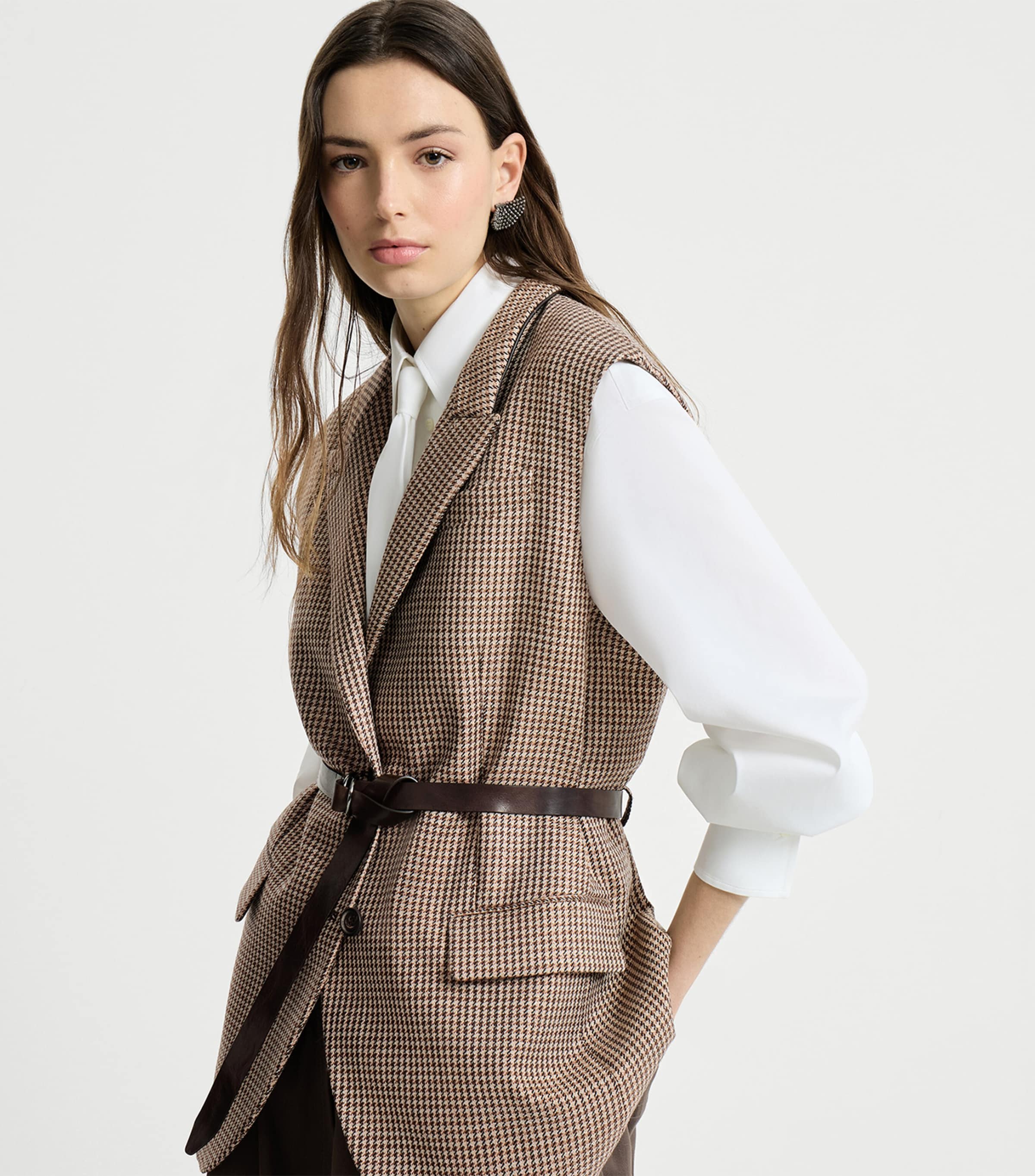 Brunello Cucinelli Womens Wool-Blend Houndstooth Sleeveless Blazer Beige+black Image 2