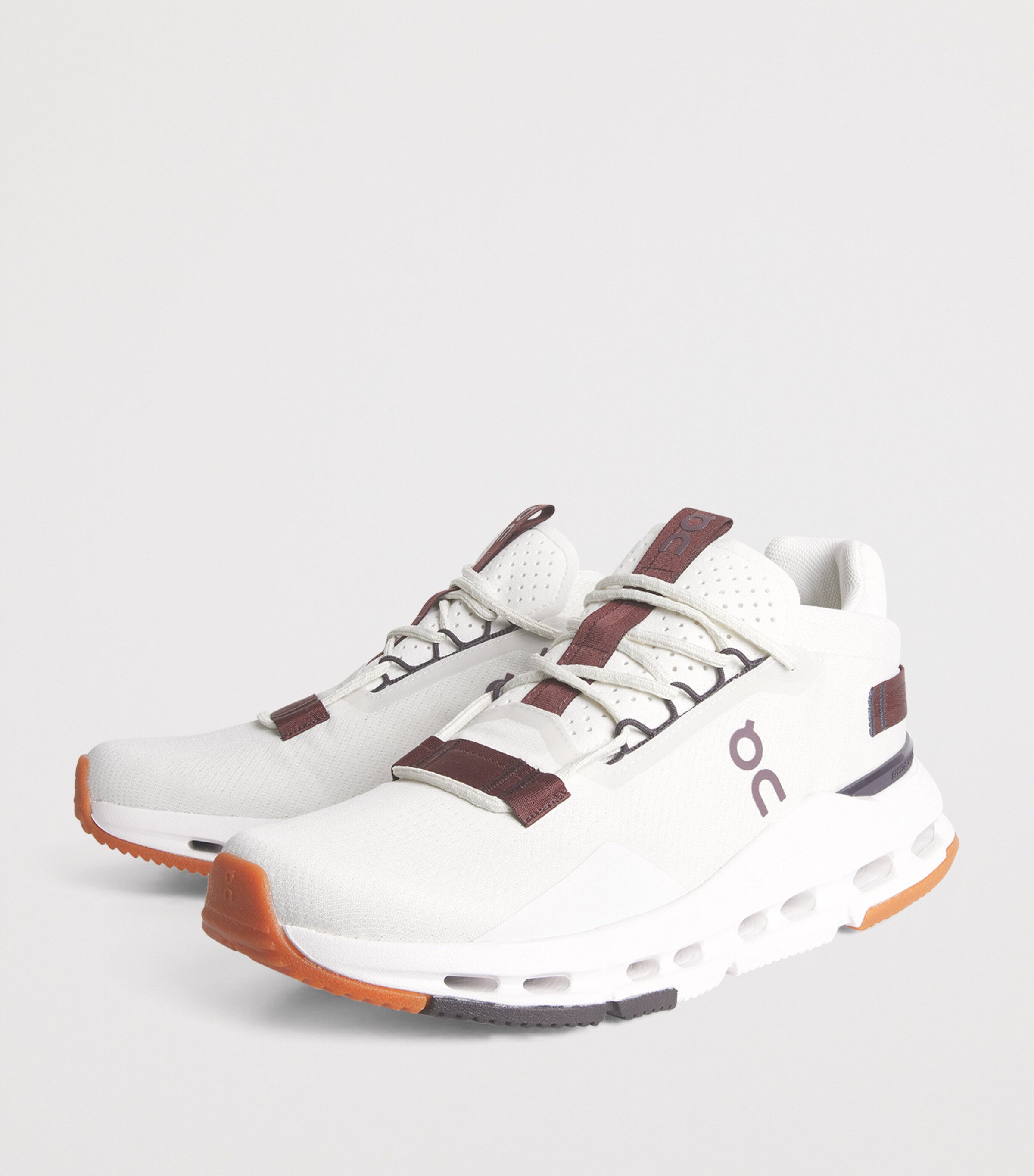 Cloudnova 2 Trainers ICE | MULBERRY Image 3