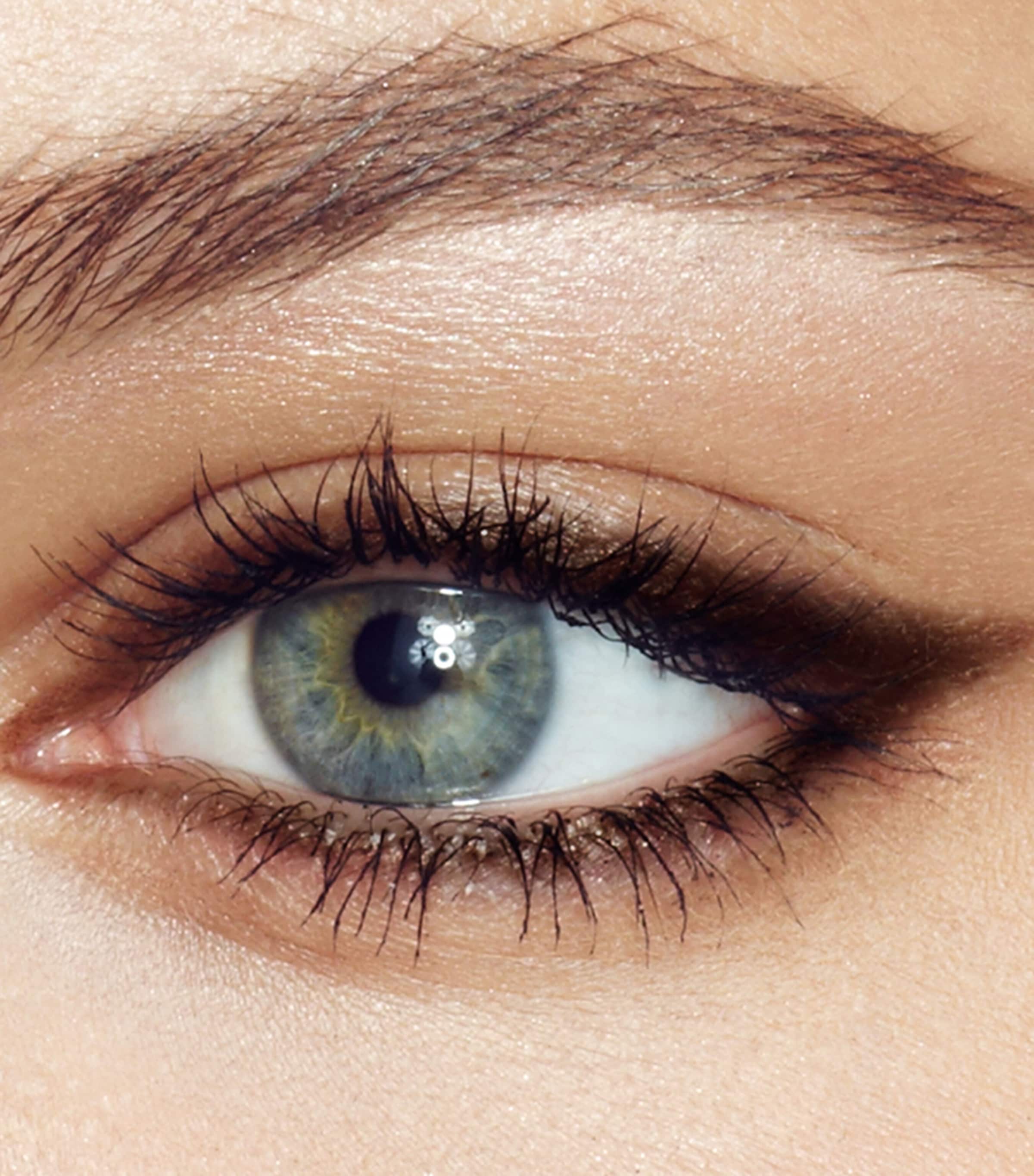 Charlotte Tilbury The Classic Eyeliner Pencil Classic Brown Image 2