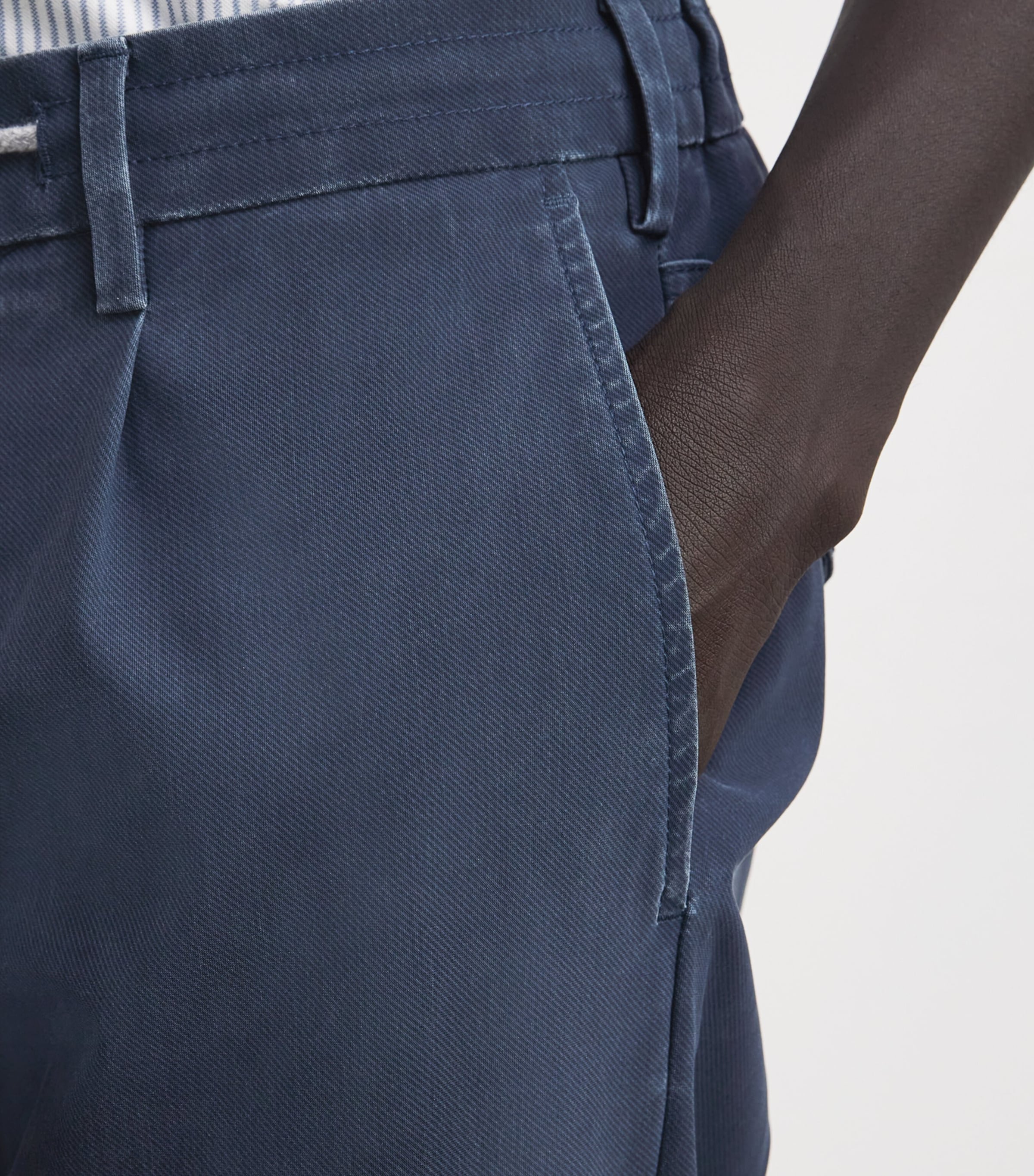 Eleventy Mens Garment-Dye Twill Trousers Blu Image 6