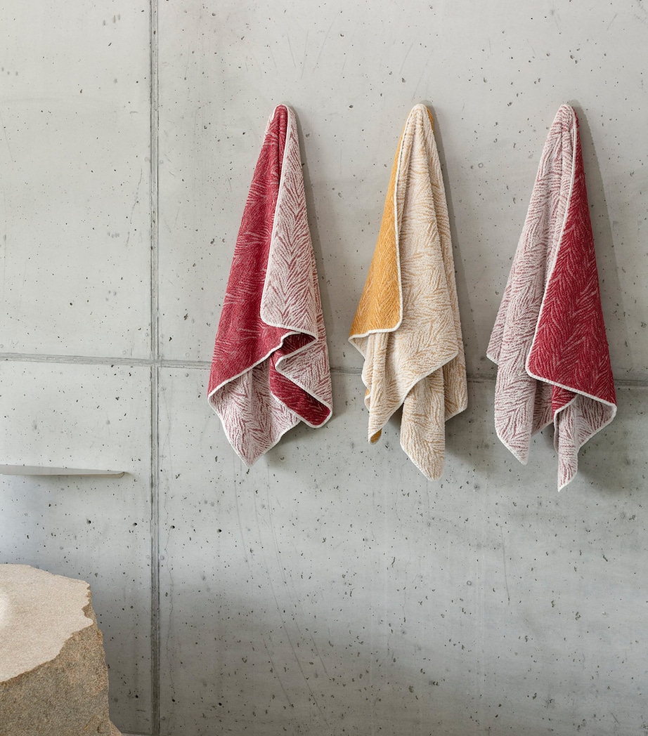 Egyptian Cotton Vasco Bath Towel (70cm x 140cm) 578 CANYON Image 5