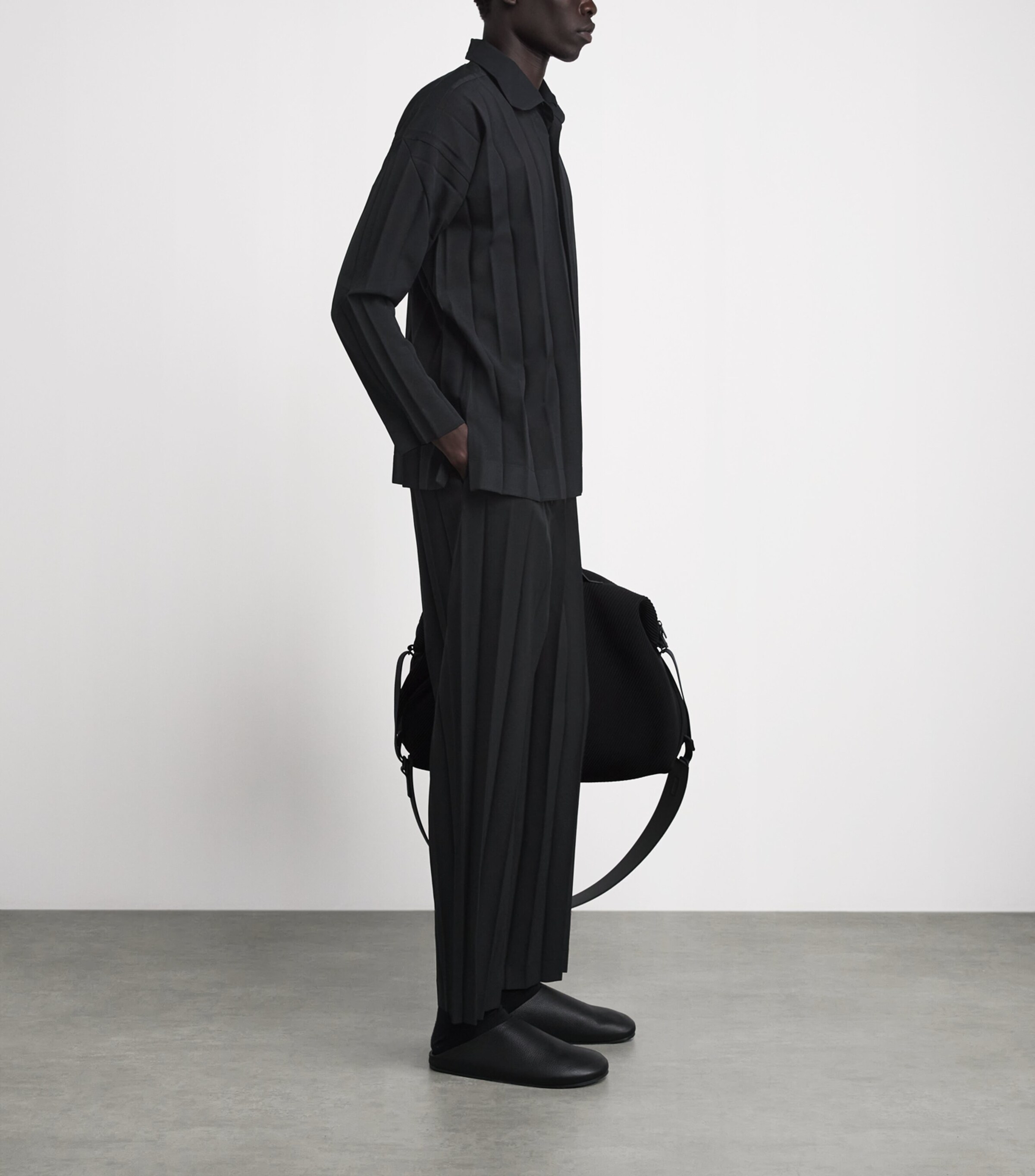 Homme Plissé Issey Miyake Mens Edge Pleat Shirt Black Image 2