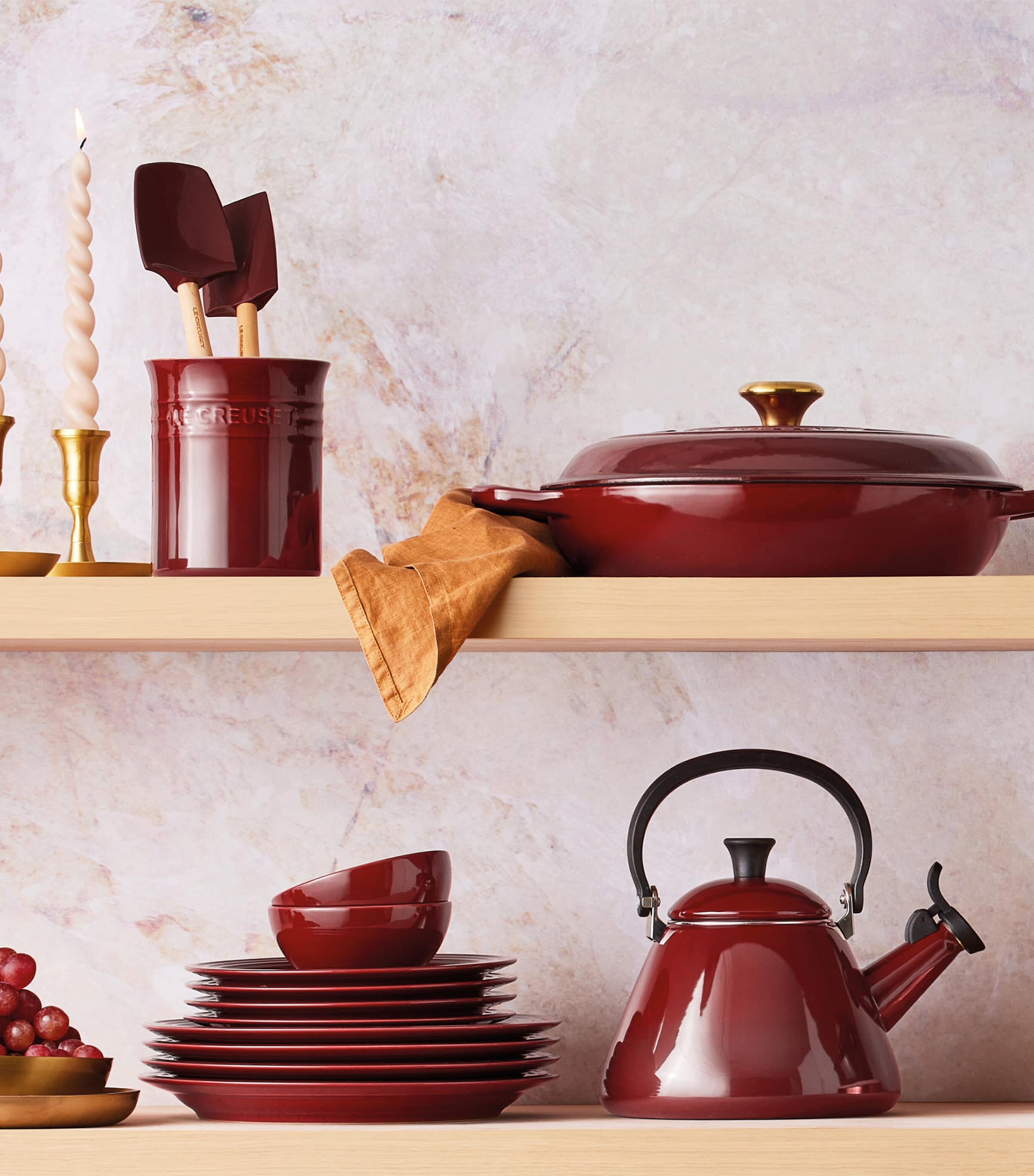 Cast Iron Shallow Casserole Dish (30cm) GARNET Image 6