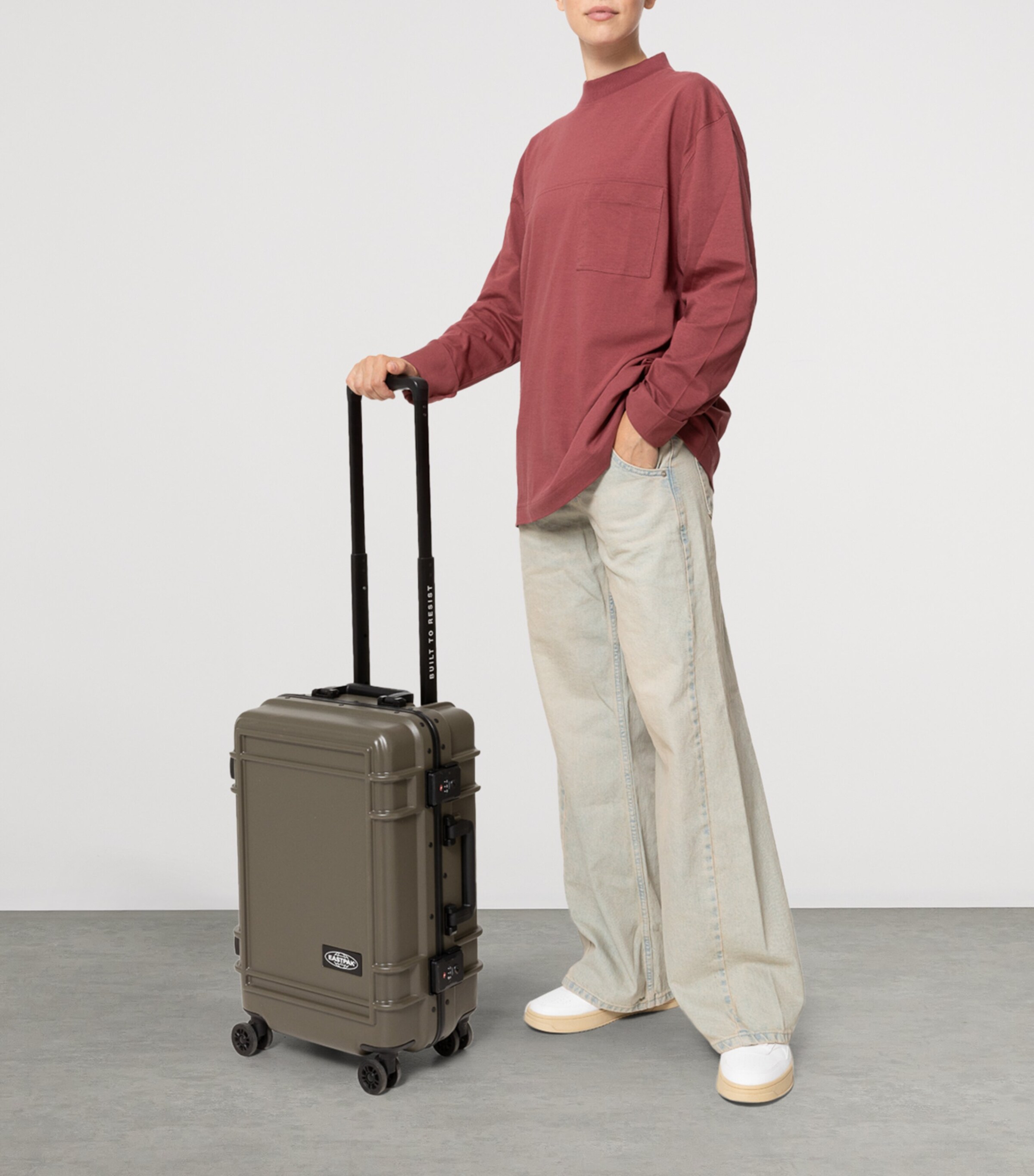 Eastpak Resist'r Cabin Suitcase (55cm) Army Olive Image 2