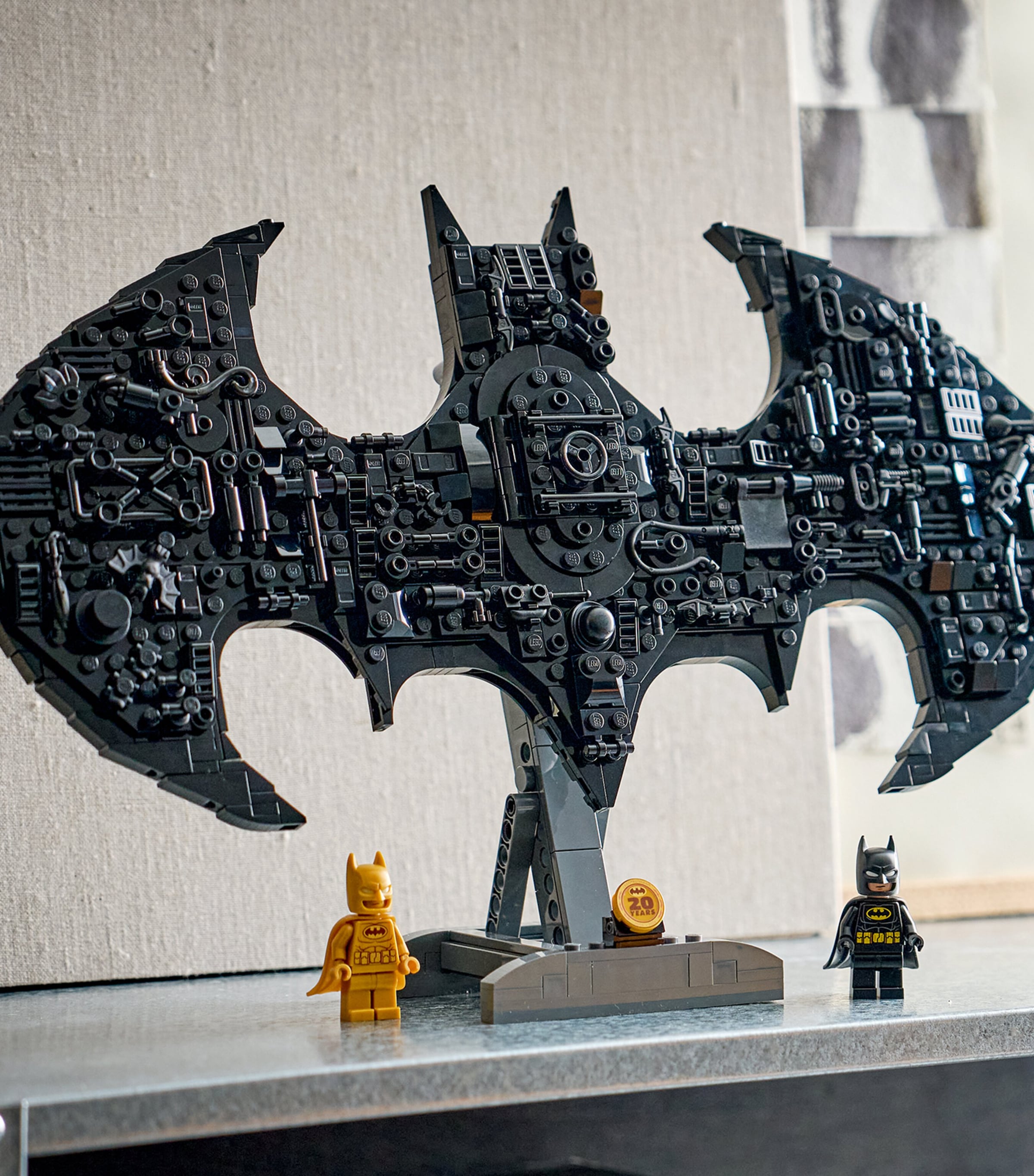 Lego LEGO DC Batman: Batman Logo 76330 Image 5