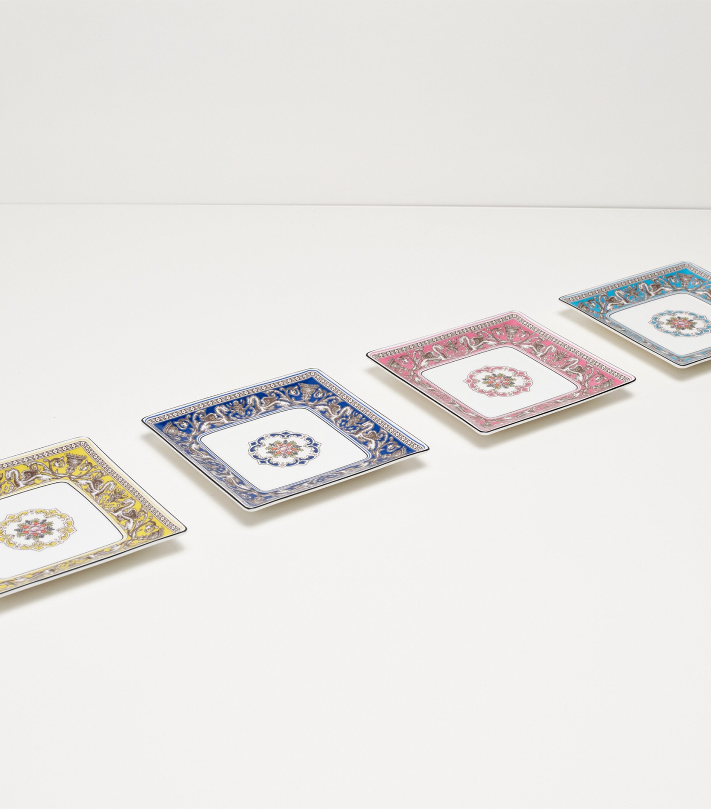 Florentine Fuchsia Square Tray (14cm) PINK Image 7