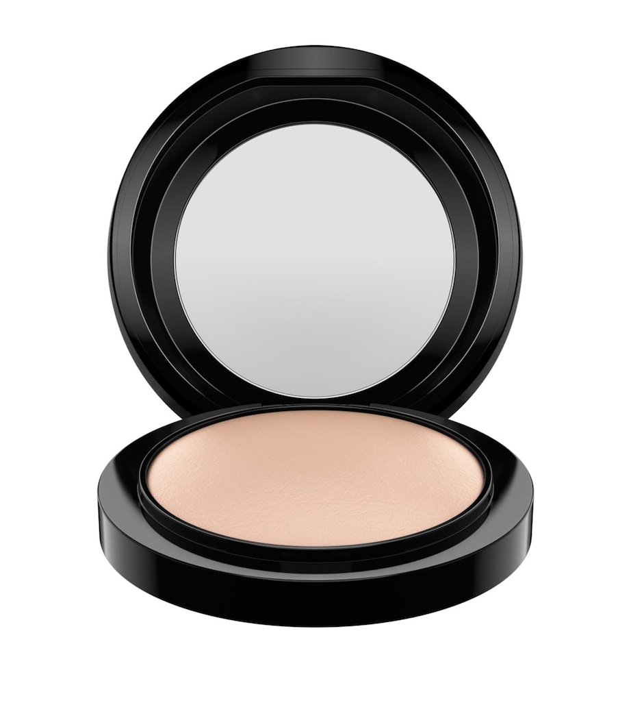 Mineralize Skinfinish Natural MEDIUM Image 1