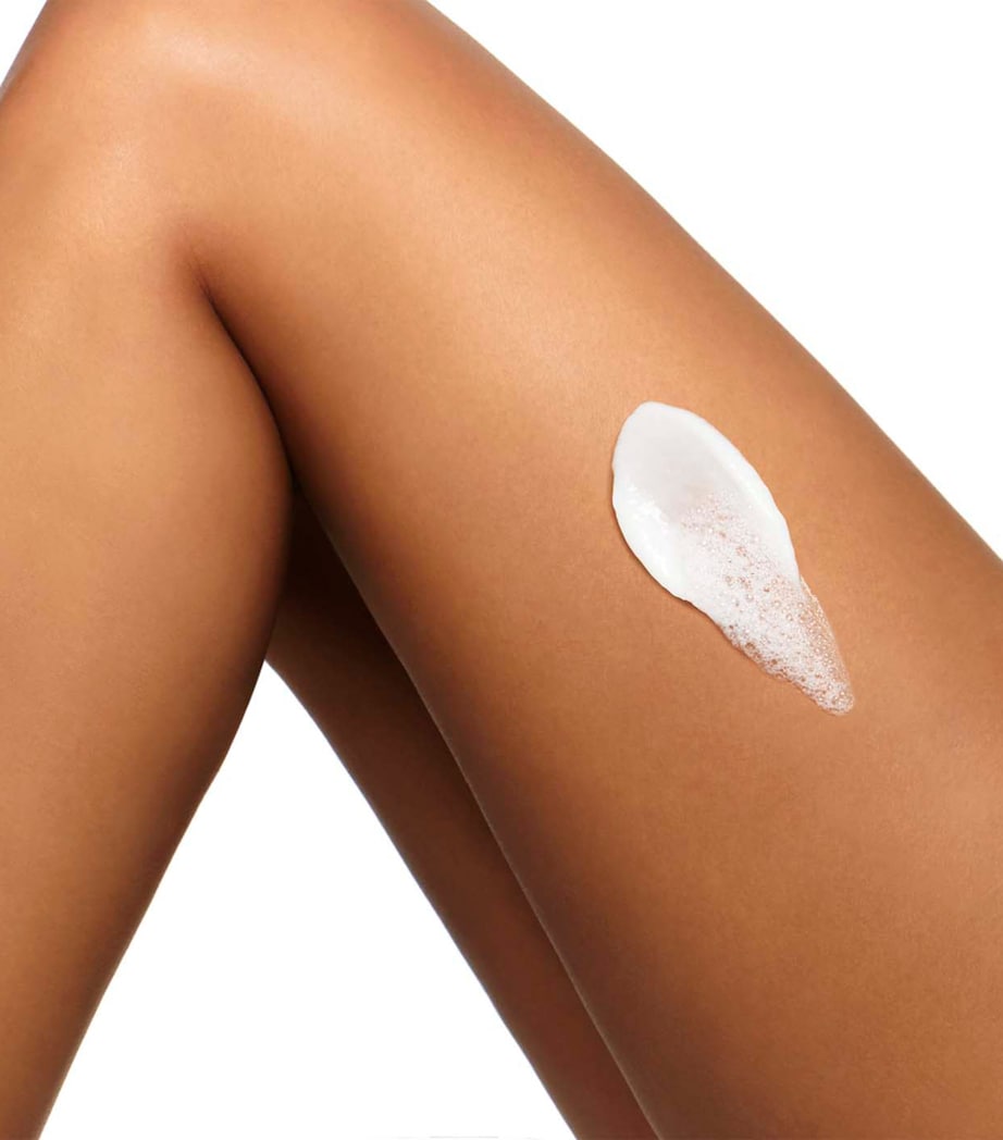 Eau Ressourçante Comforting Shower Milk (200ml) NO COLOUR Image 3