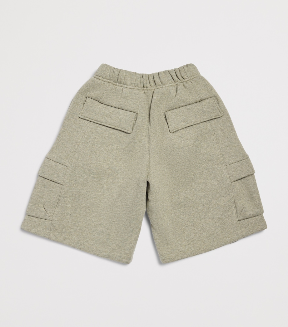 FEAR OF GOD ESSENTIALS KIDS Logo Cargo Sweatshorts (2-14 Years) Heather Image 2