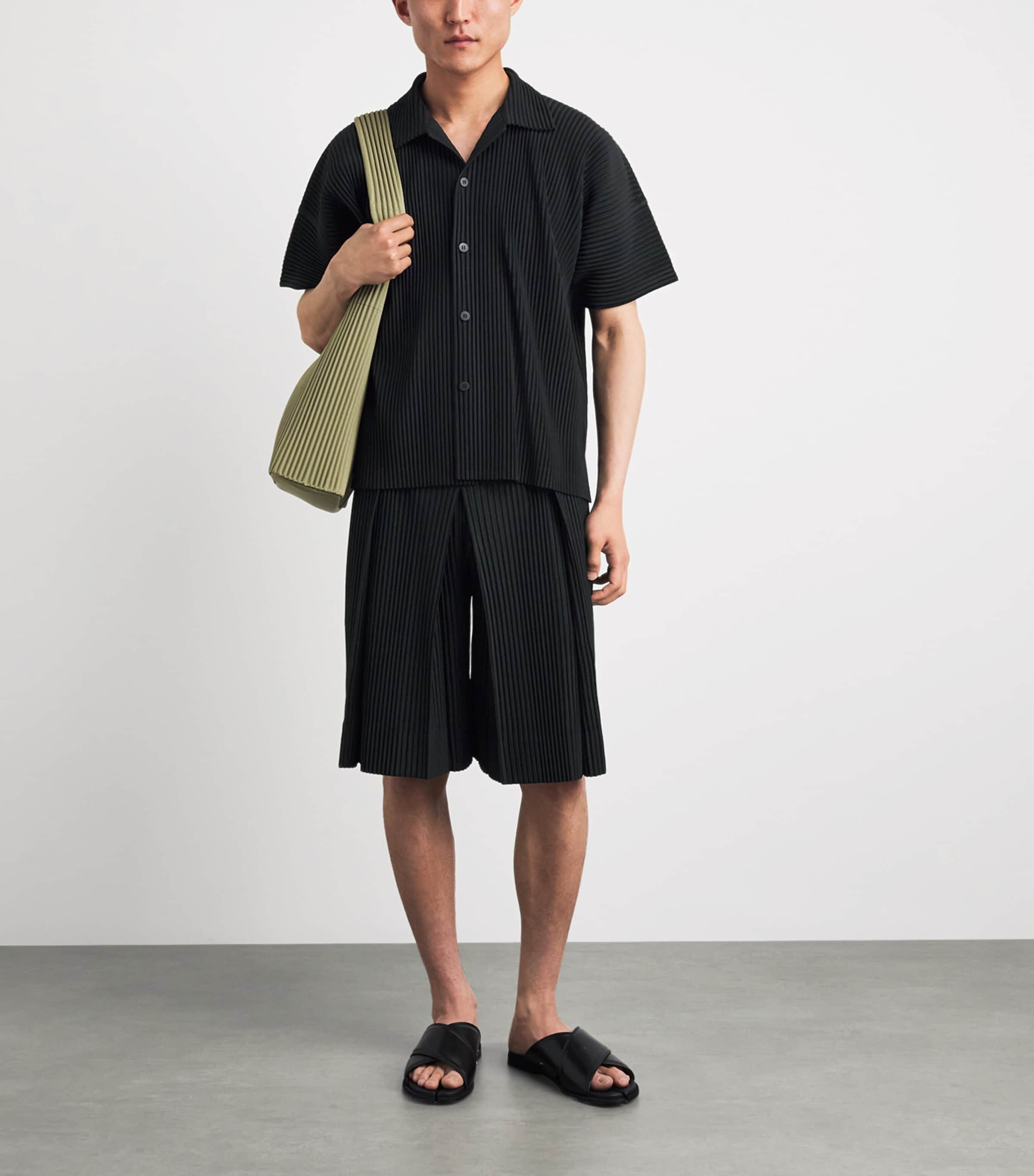 Homme Plissé Issey Miyake Mens Pleated Short-Sleeve Shirt Black Image 2