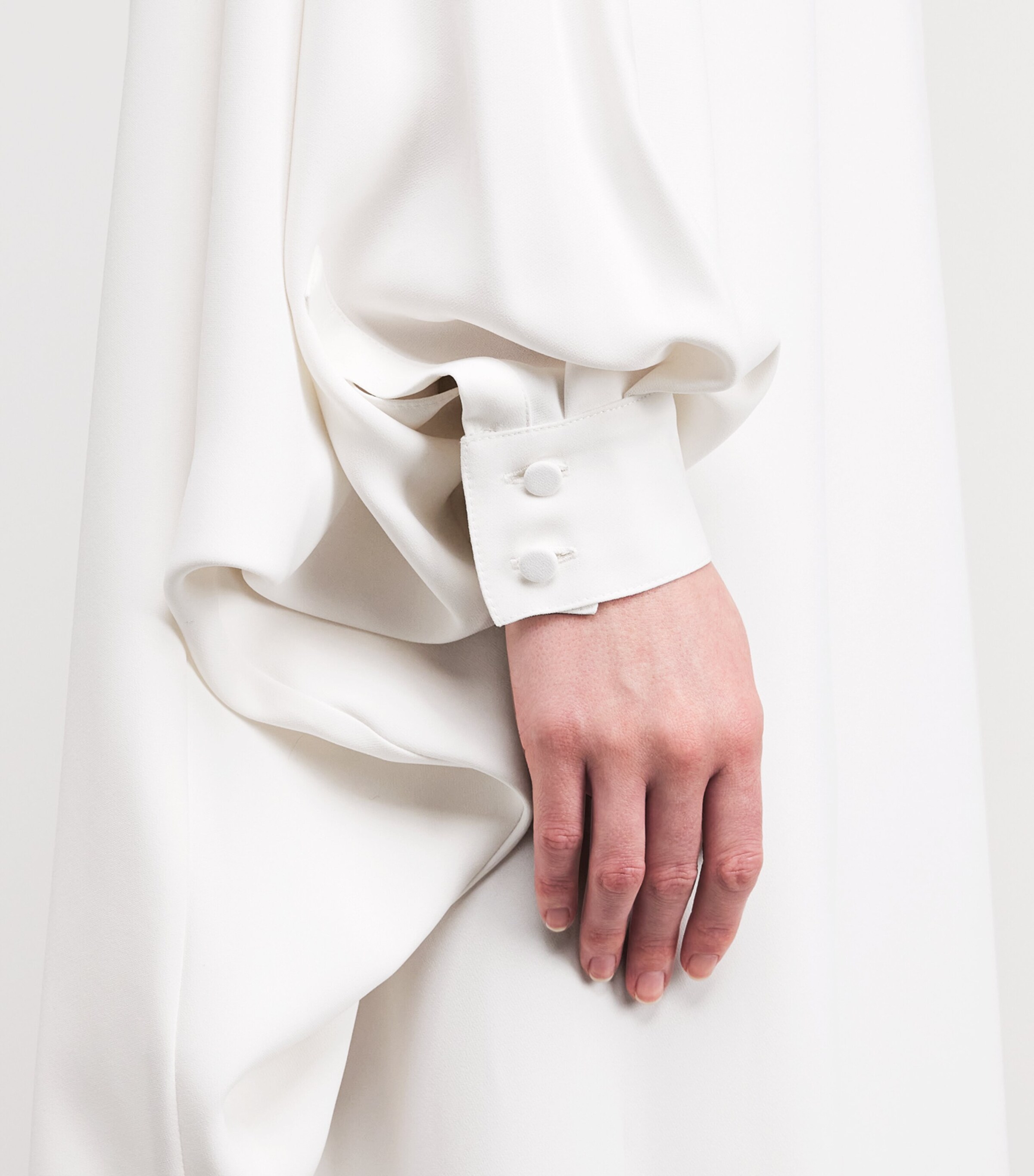 Cady Embroidered Kaftan Gown MS0007 - WHTE / SLVR Image 4