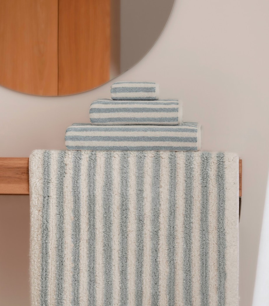 GRACCIOZA Douro Bath Sheet (95cm x 150cm) Seamist Image 2