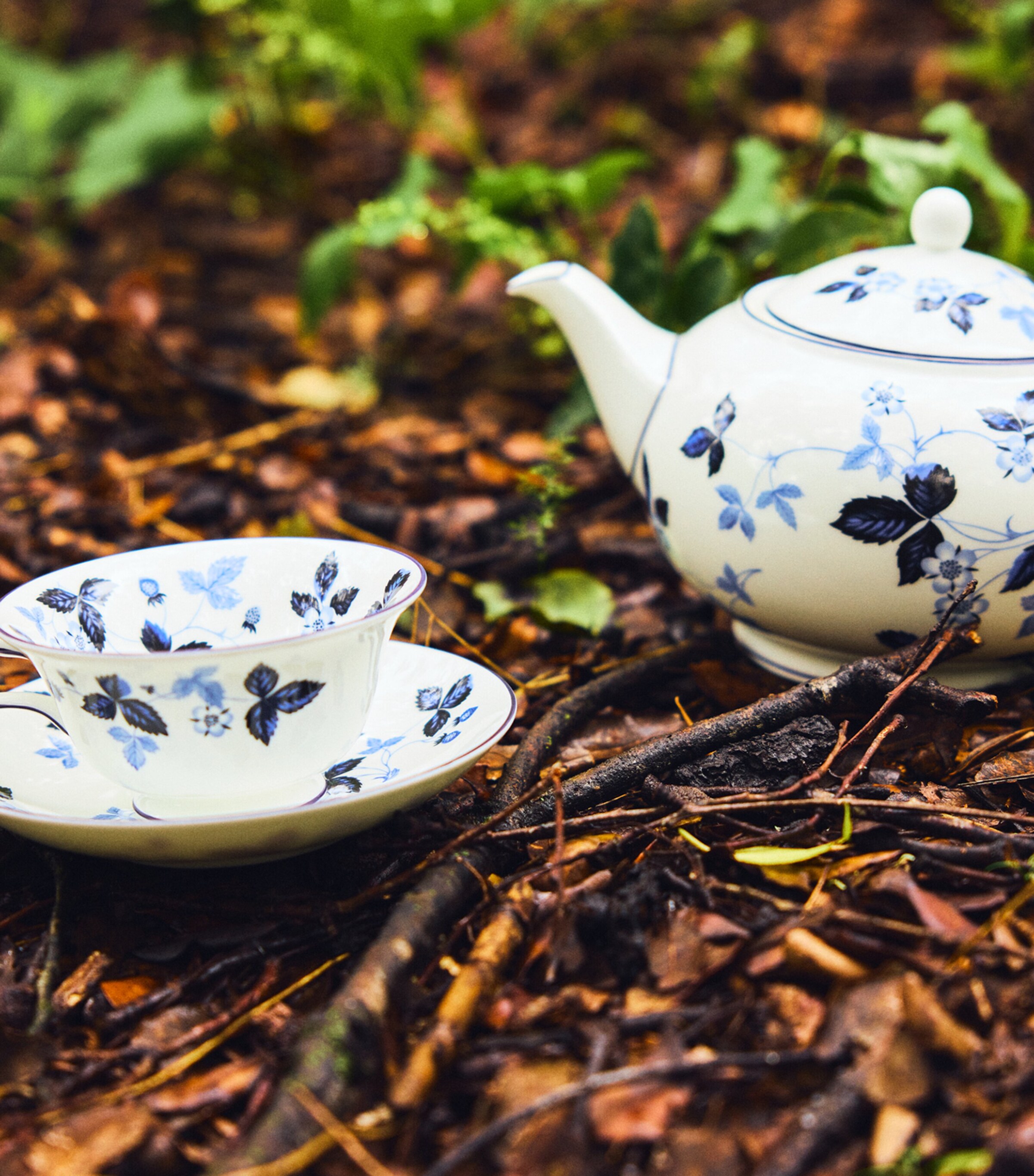 Wild Strawberry Inky Blue Teapot MULTI Image 5