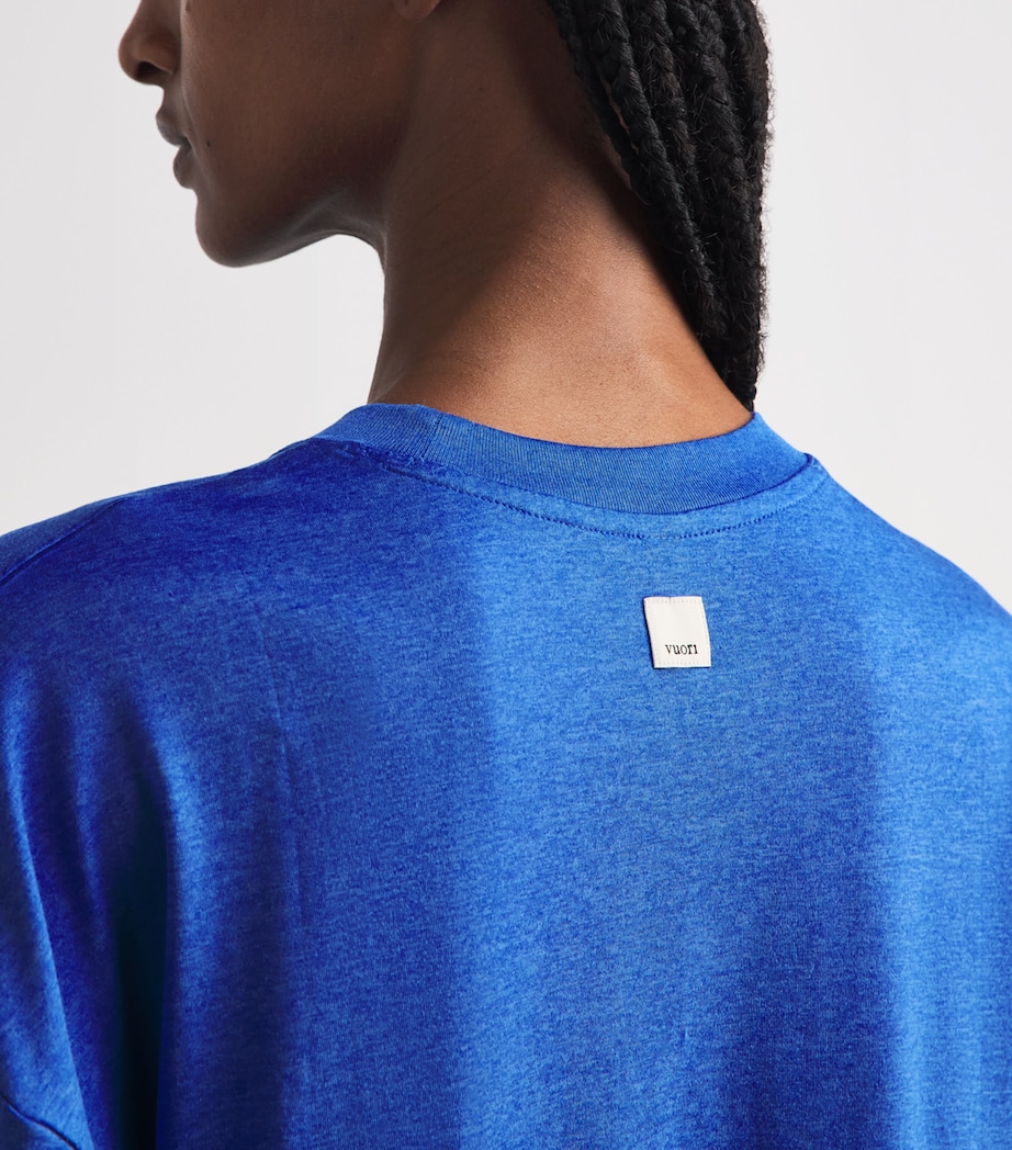 VUORI Womens Energy T-Shirt Electric Blue Heathr Image 3
